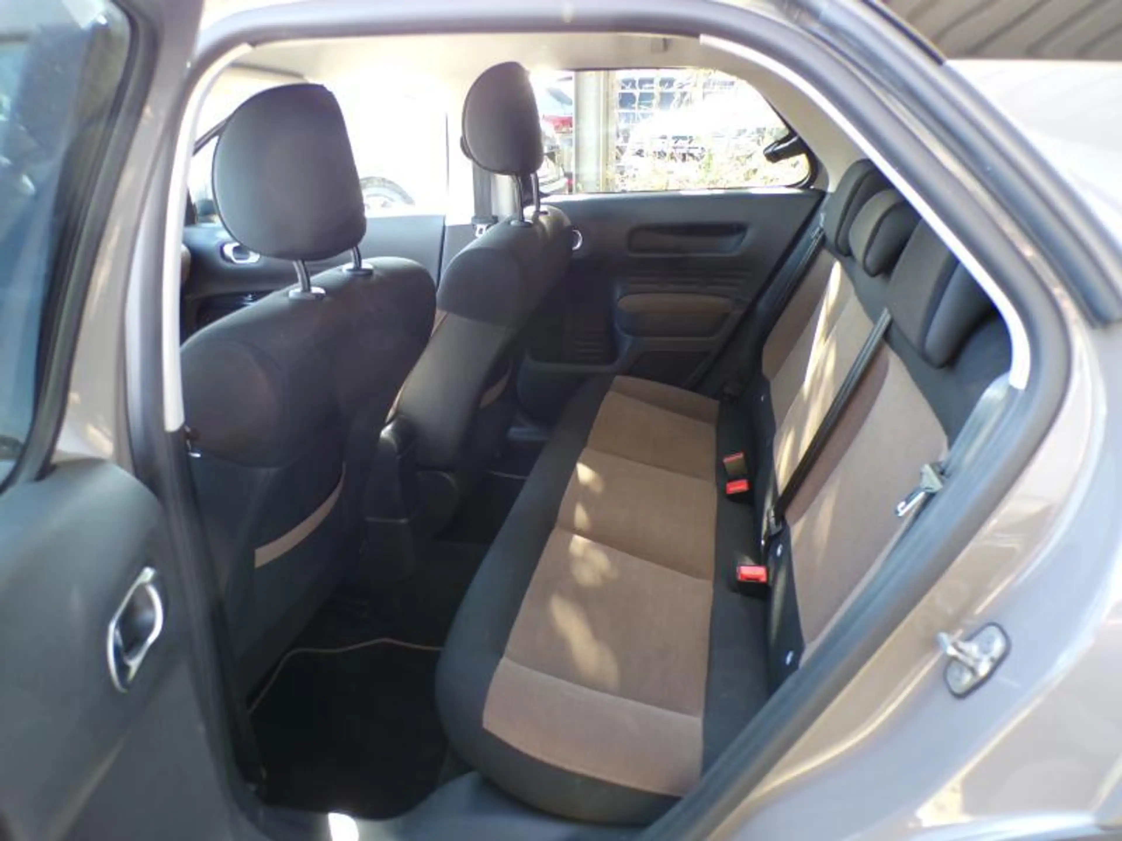 Citroen C4 Cactus 1.2 82cv Brun 06/15 Airco GPS Bluetooth USB Cruise — photo 6