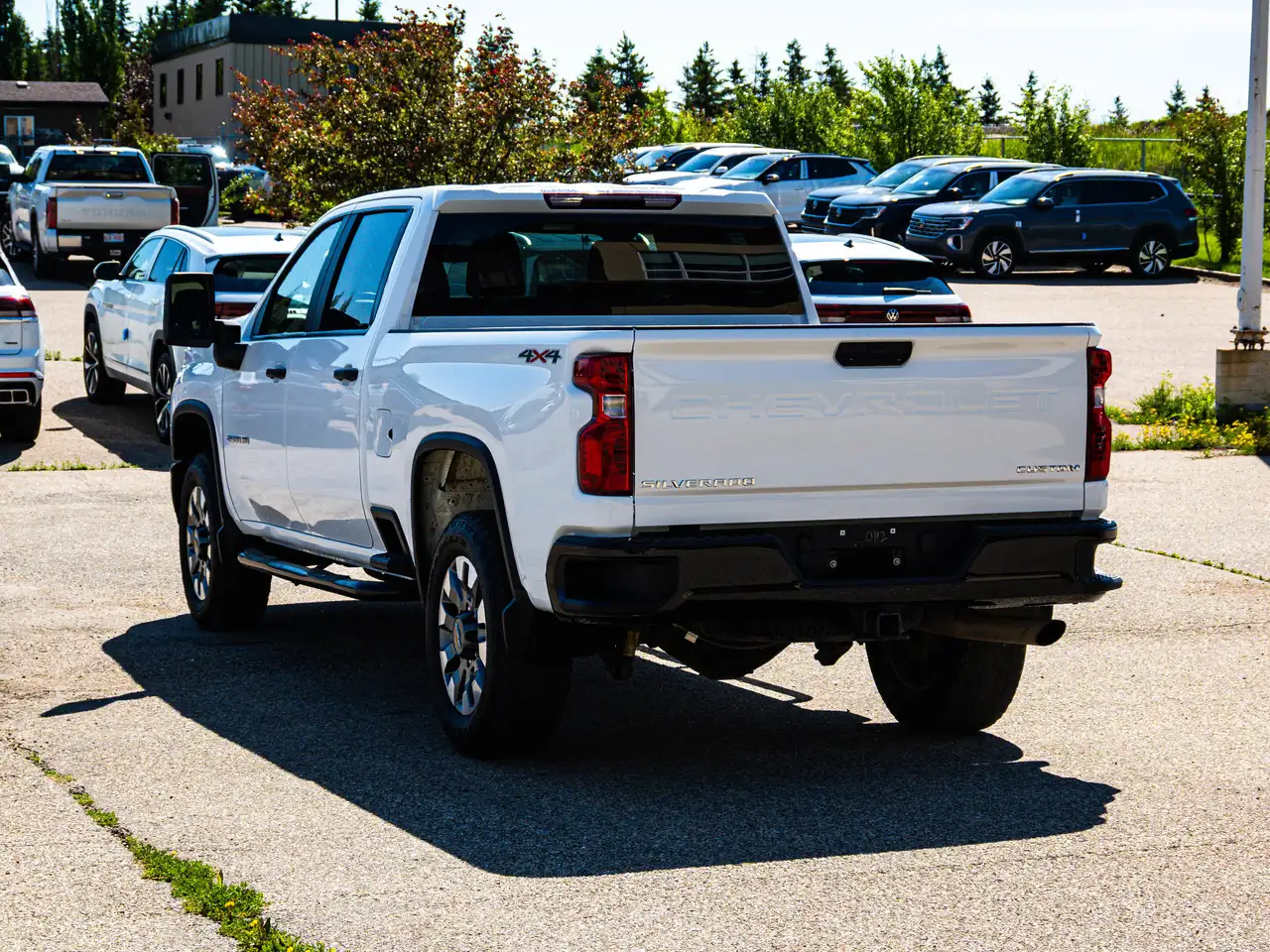 Chevrolet Silverado 2500 photo Chevrolet Silverado 2500