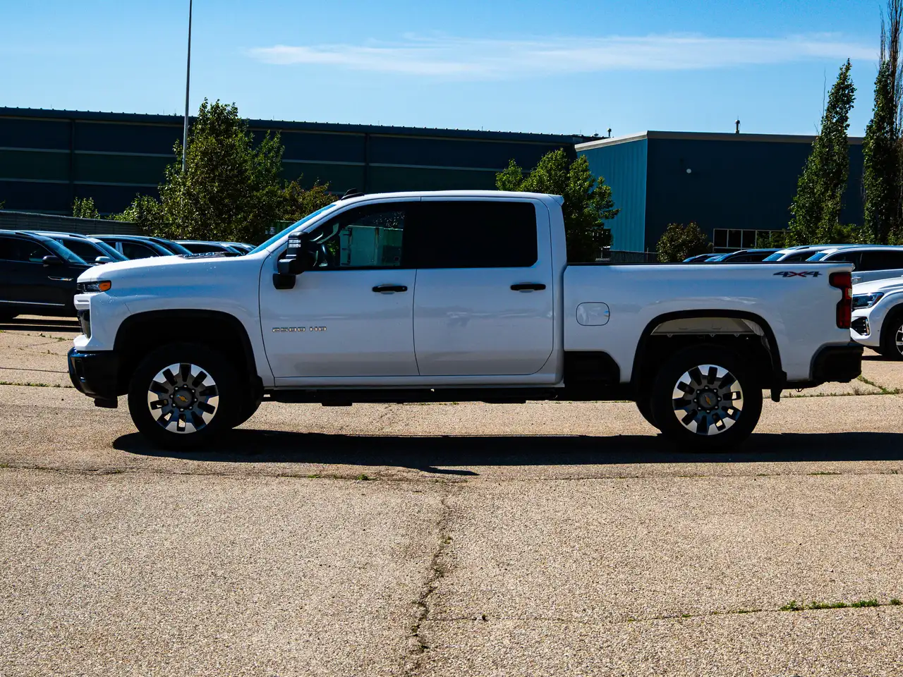 Chevrolet Silverado 2500 photo Chevrolet Silverado 2500