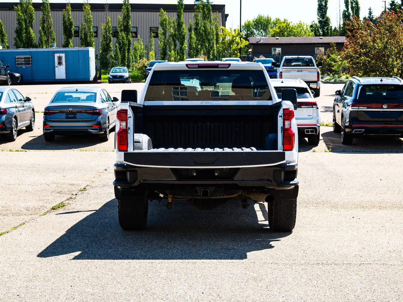 Chevrolet Silverado 2500 photo Chevrolet Silverado 2500
