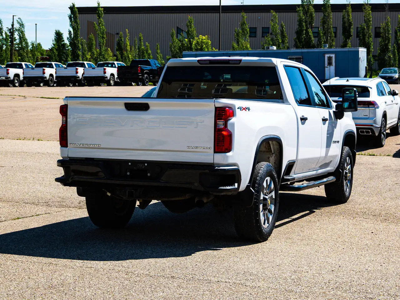 Chevrolet Silverado 2500 photo Chevrolet Silverado 2500