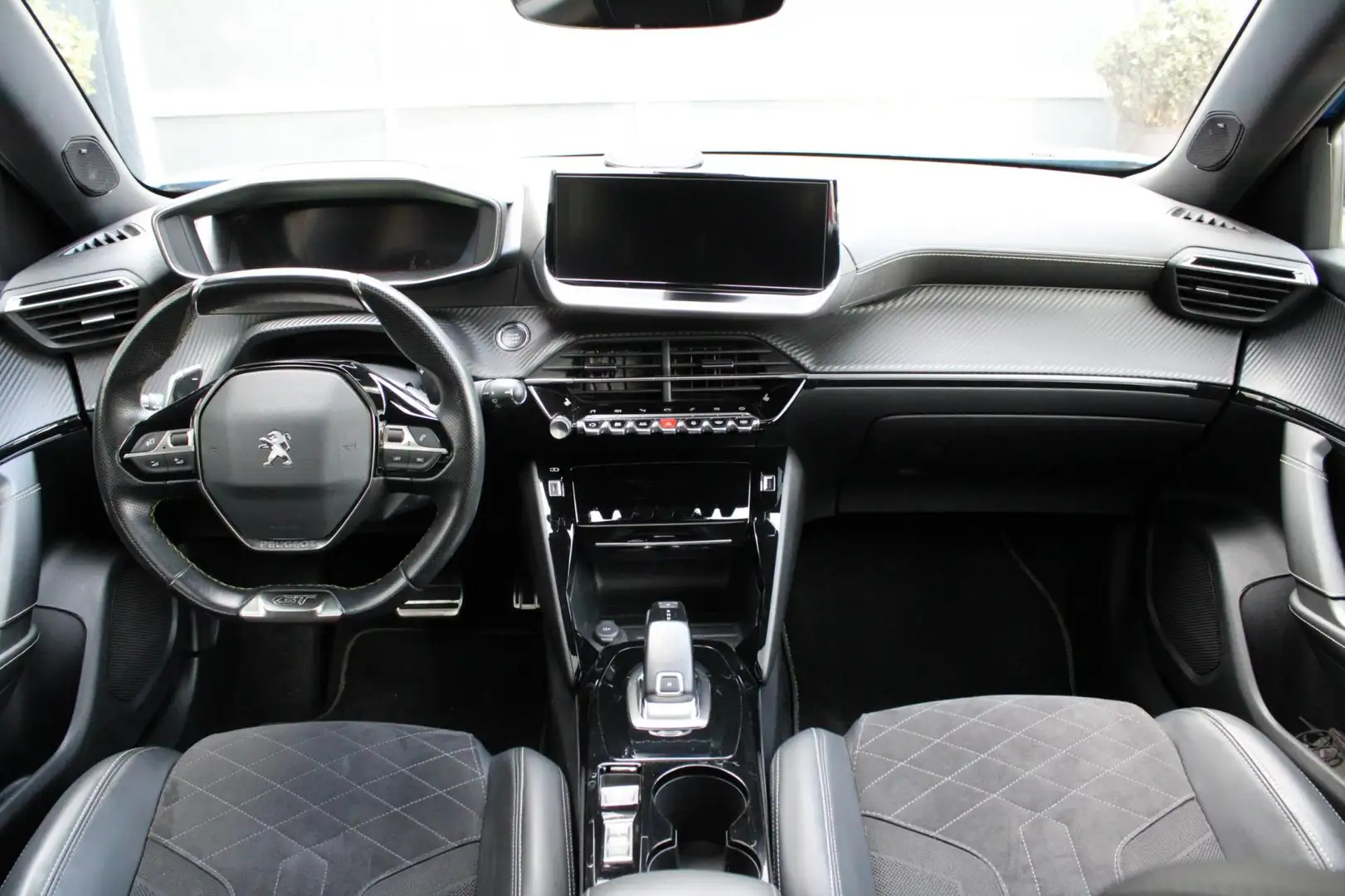 Peugeot 2008 1.2 PureTech GT Blau - 2