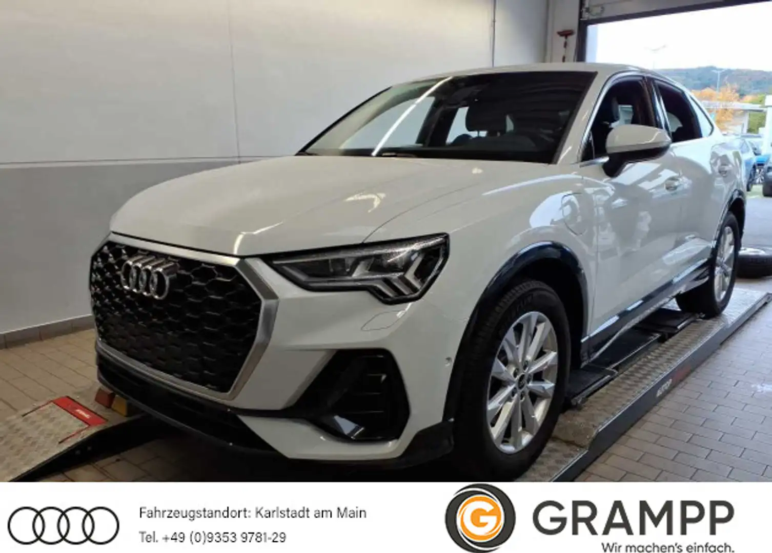 Audi Q3 45 TFSI e S-tronic +AHK+KAMERA+MATR Weiß - 1
