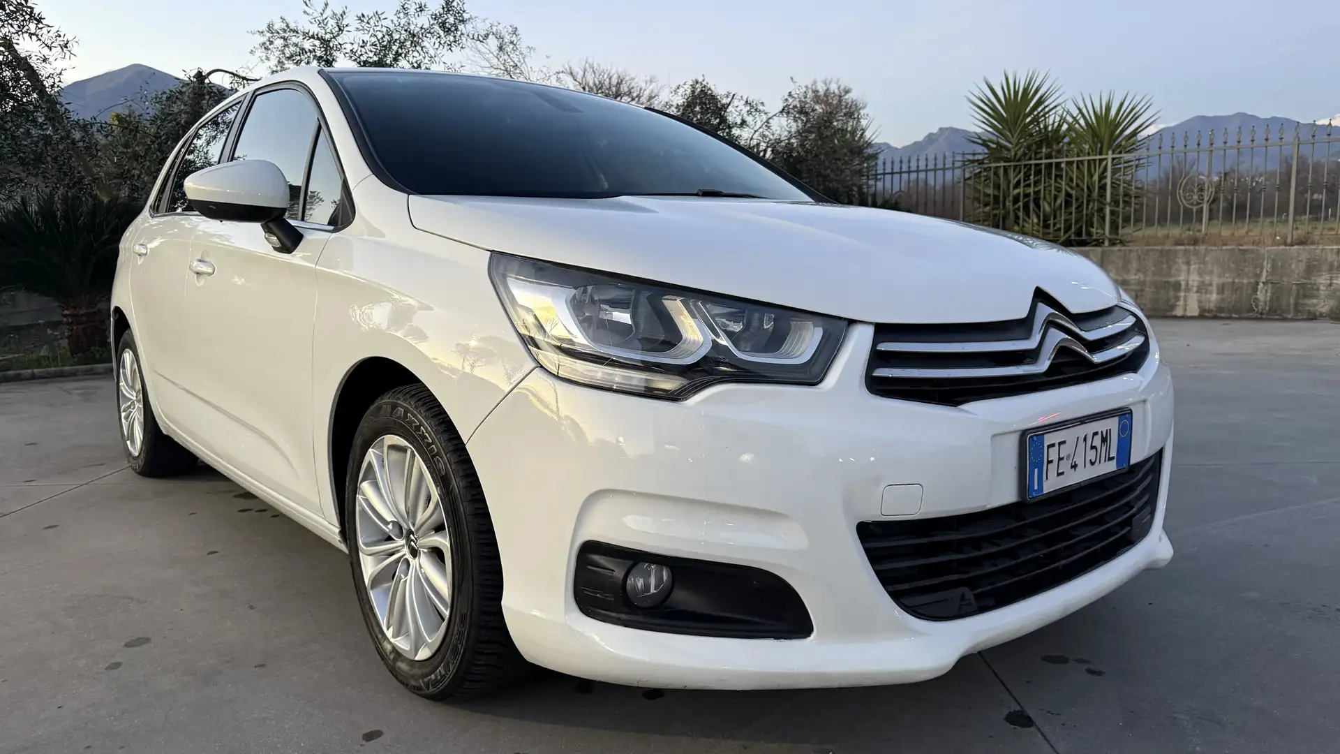 Citroen C4 Blue hdi 100 Feel - 2