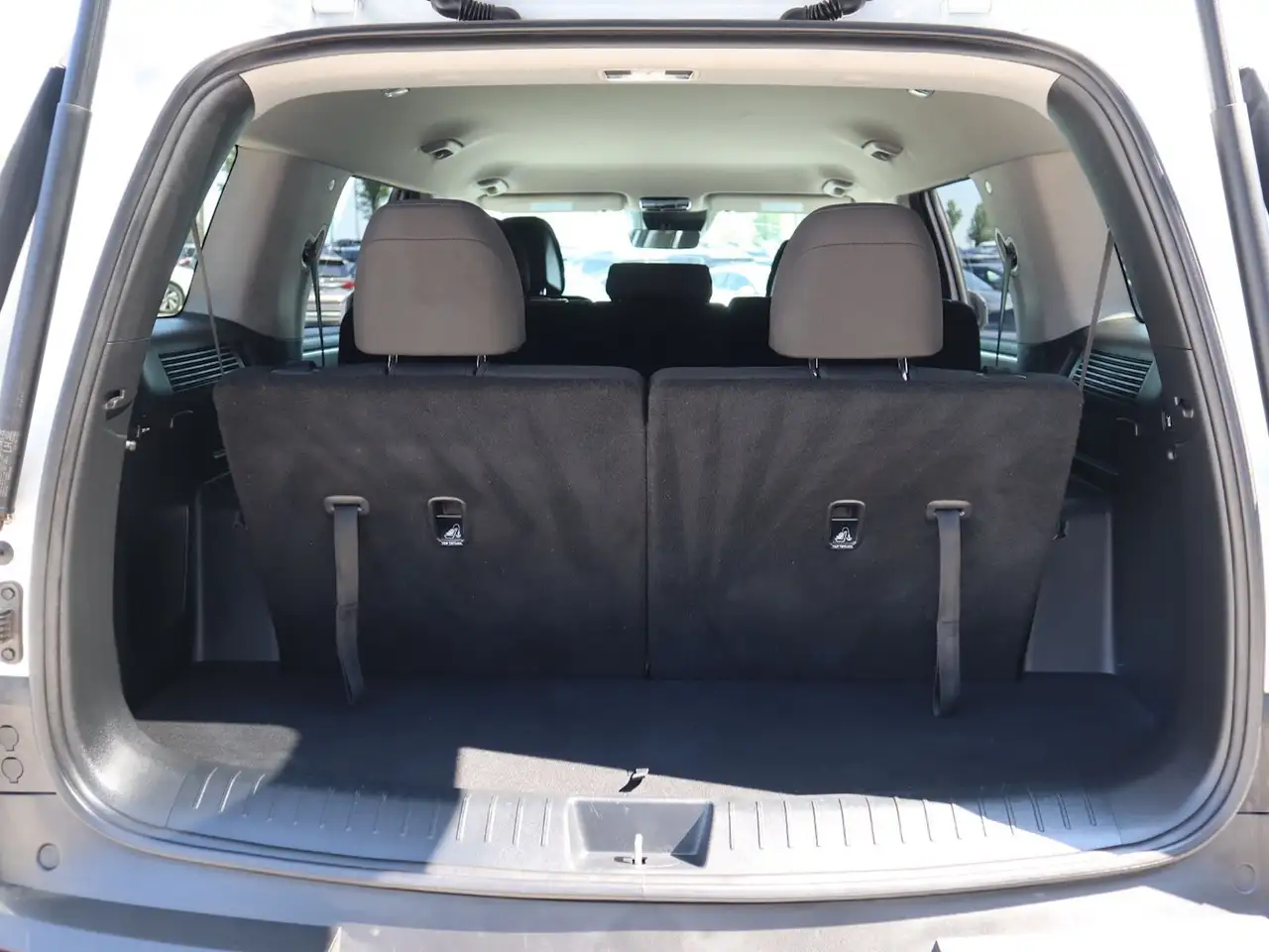 Hyundai SANTA FE photo Hyundai SANTA FE
