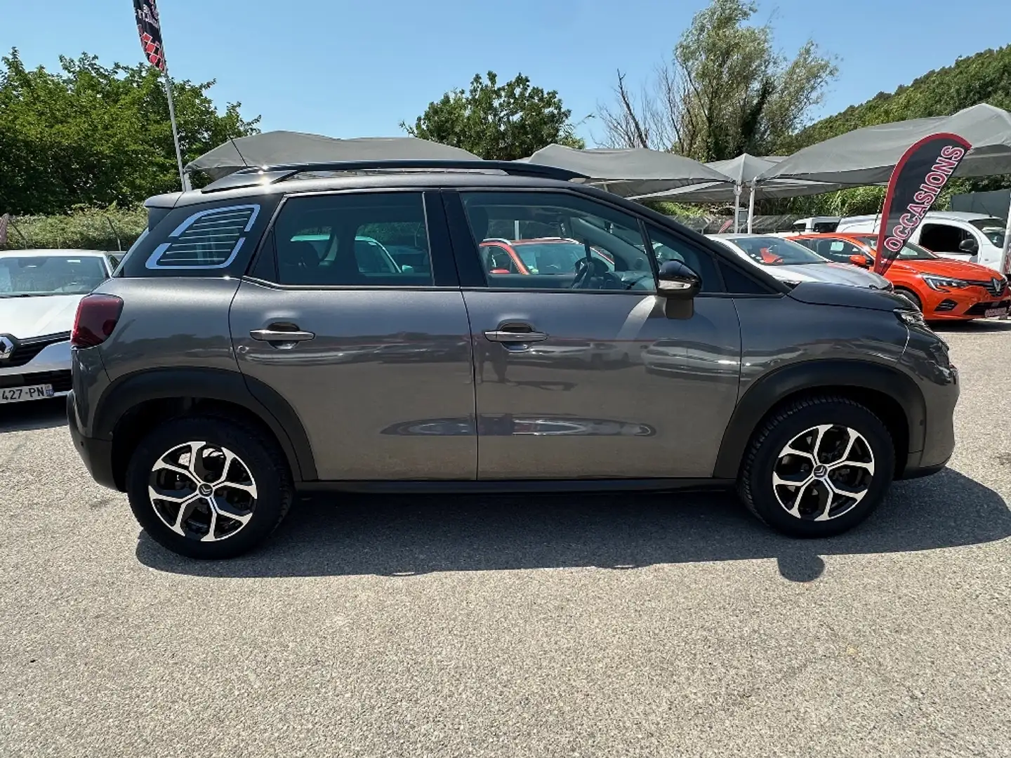 Citroen C3 Aircross BlueHDi 120 EAT6 BVA Shine - 2