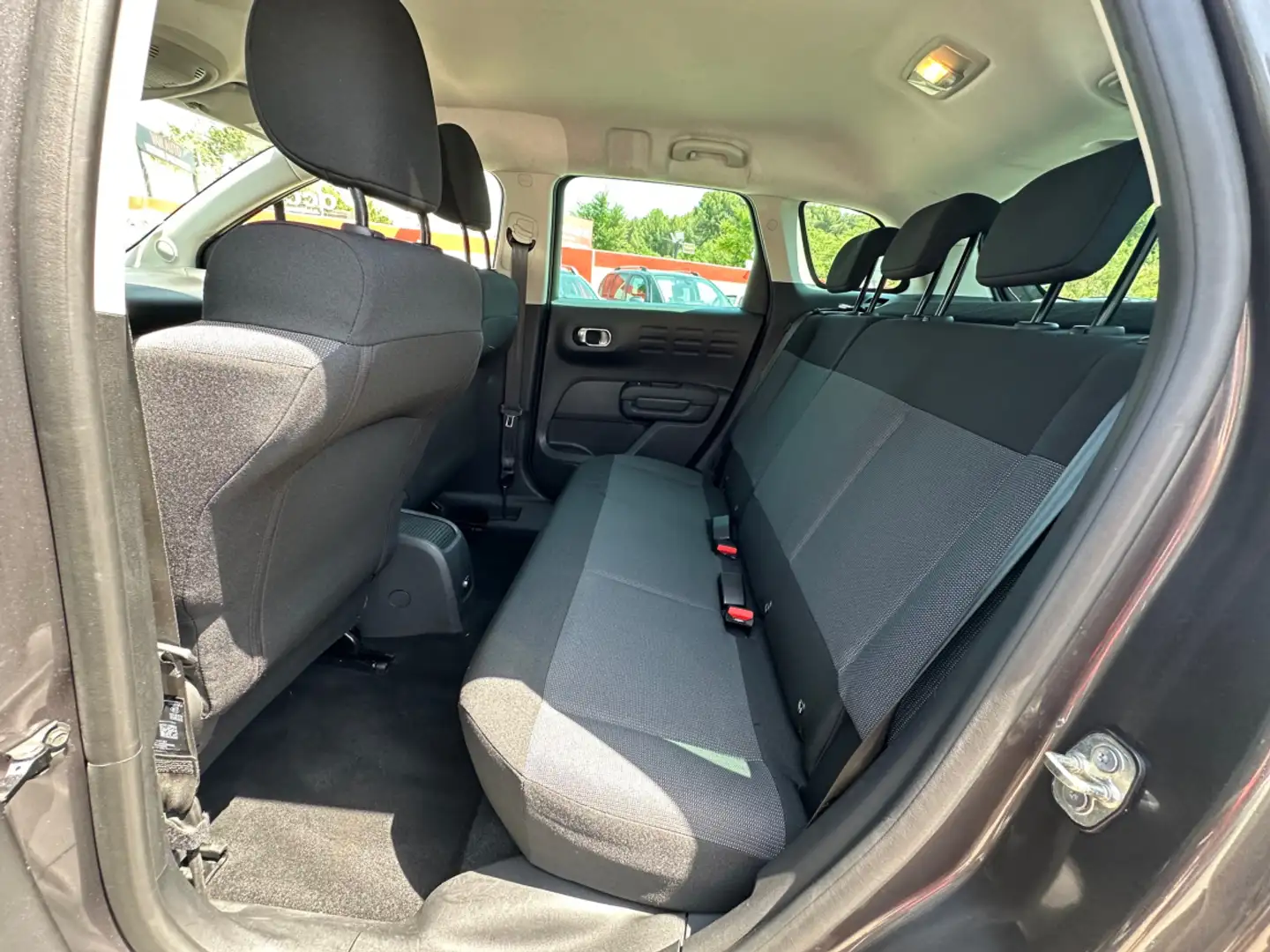Citroen C3 Aircross BlueHDi 120 EAT6 BVA Shine - 2