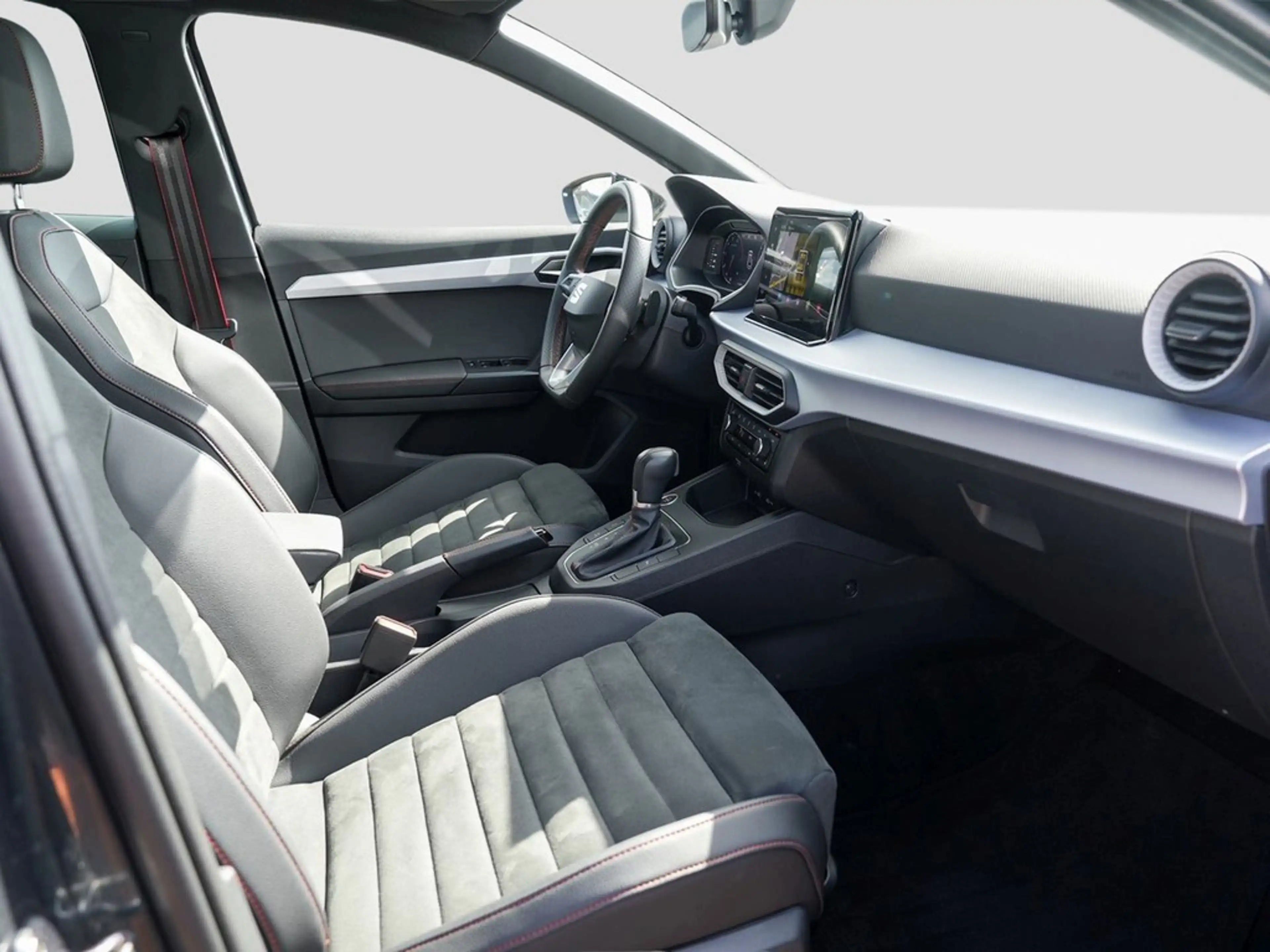 SEAT Ibiza 1.5 TSI DSG FR / Black Edition /LED/Pano — photo 8