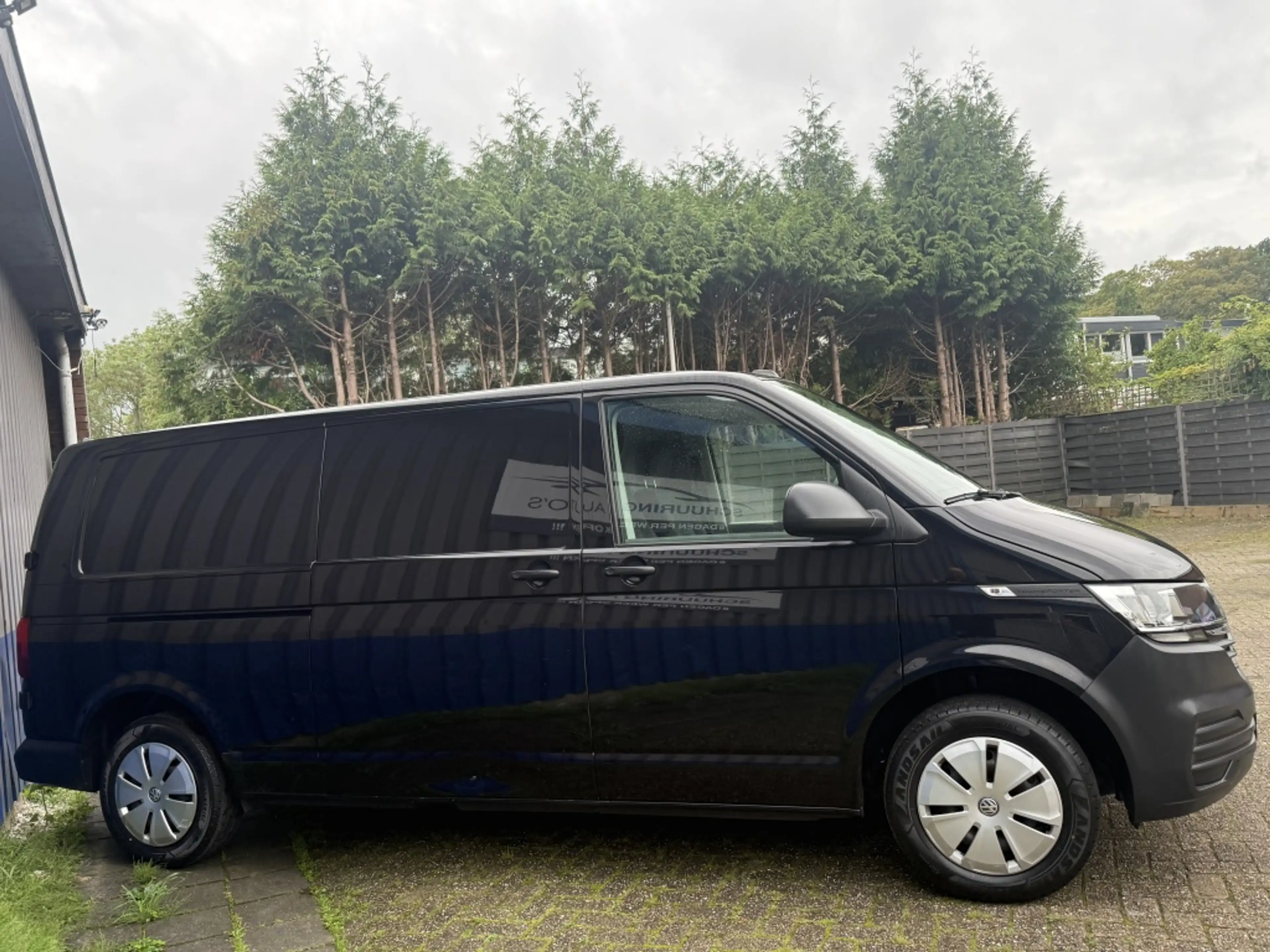 Volkswagen Transporter 2.0 TDI L2H1 Ec.Bus. — photo 3