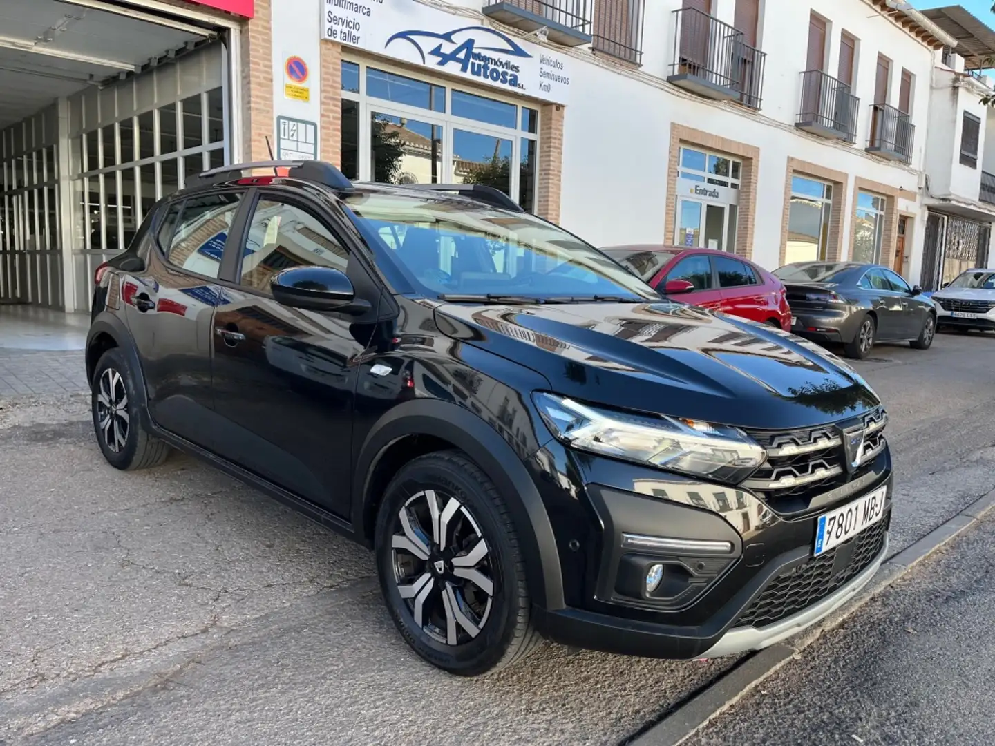 Dacia Sandero Stepway ECO-G Expresion Go 74kW Schwarz - 1