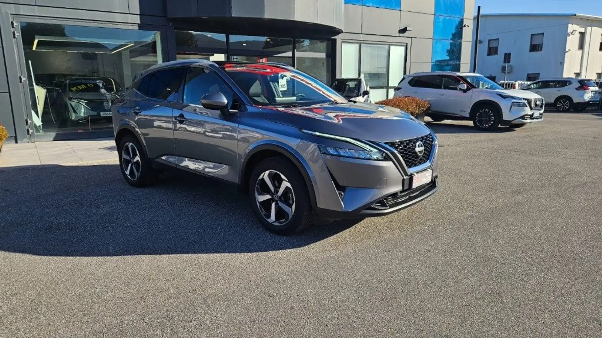 Nissan Qashqai MHEV 140 CV N-Connecta Grau - 2