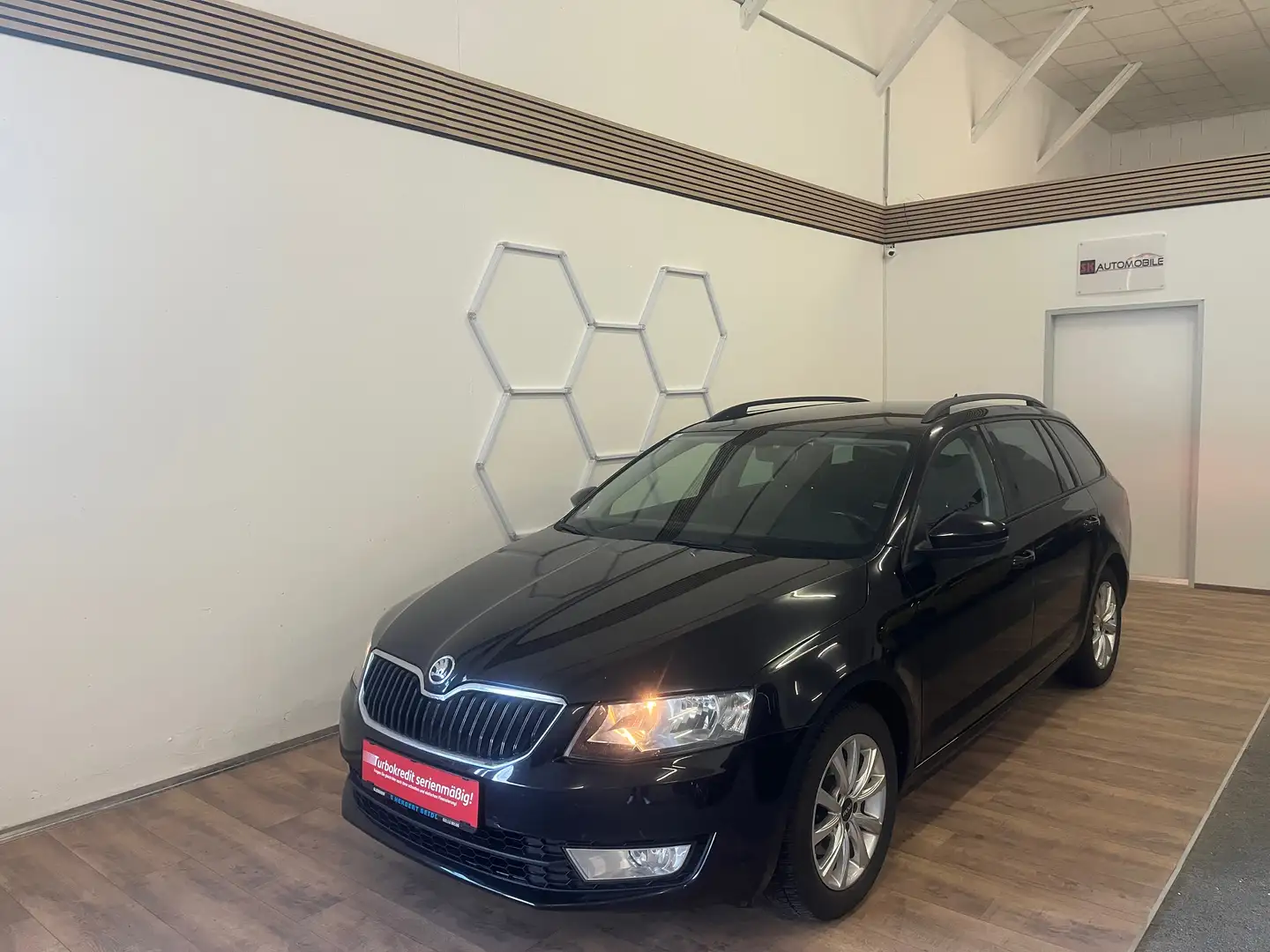 Skoda Octavia Style Schwarz - 1