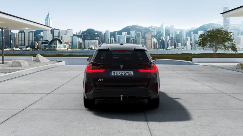 BMW X1 xDrive25e M Sport Automaat / Panoramadak / Trekhaa — photo 4