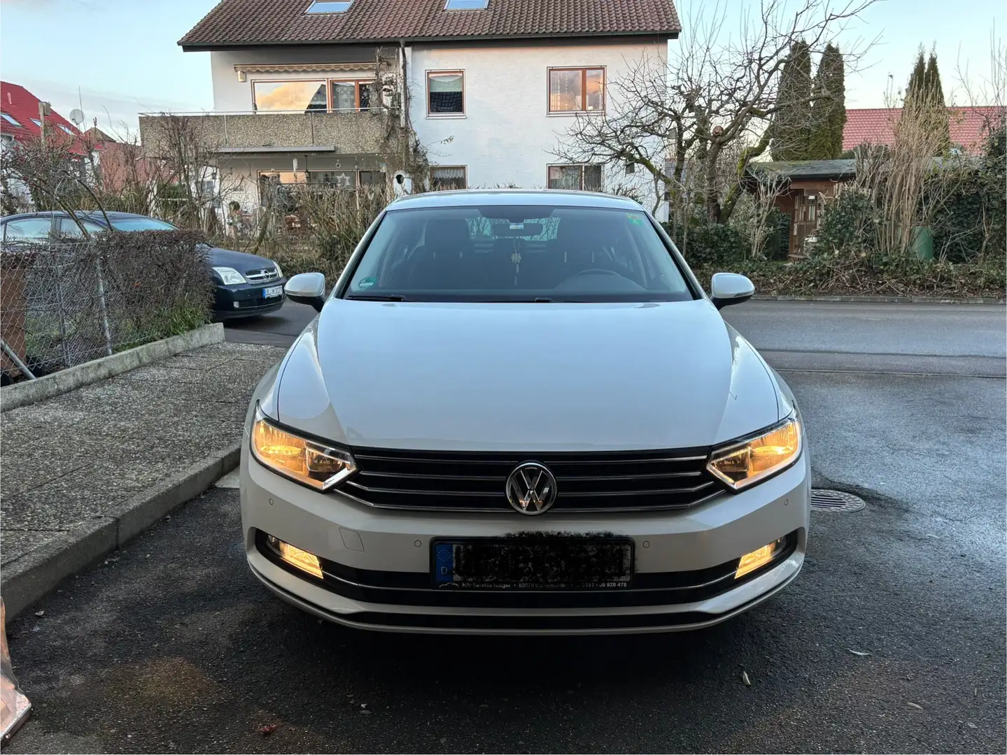Volkswagen Passat 2.0 TDI (BlueMotion Technology) Comfortline Weiß - 2