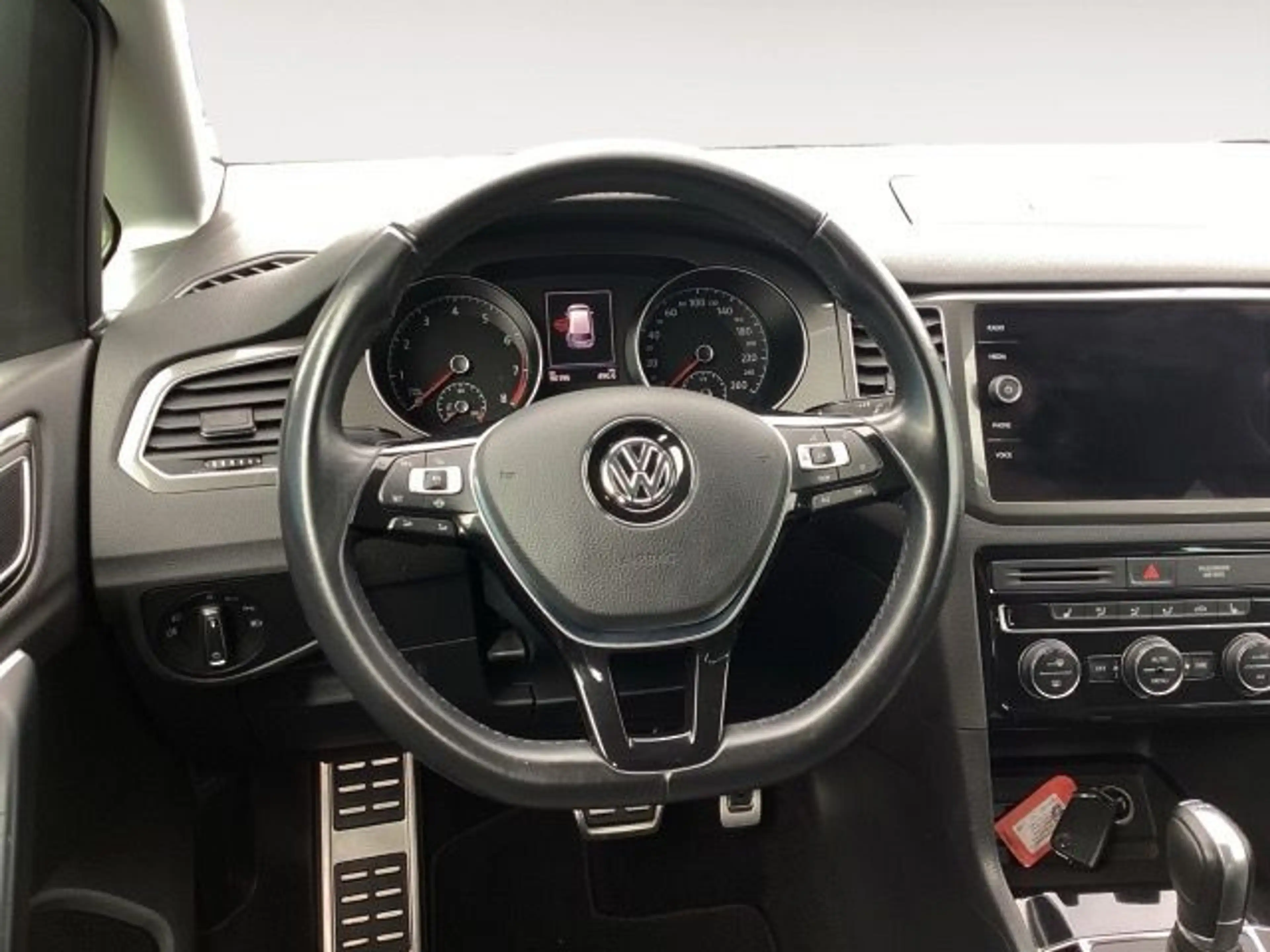 Volkswagen Golf Sportsvan 1.5 TSI DSG Join — photo 12