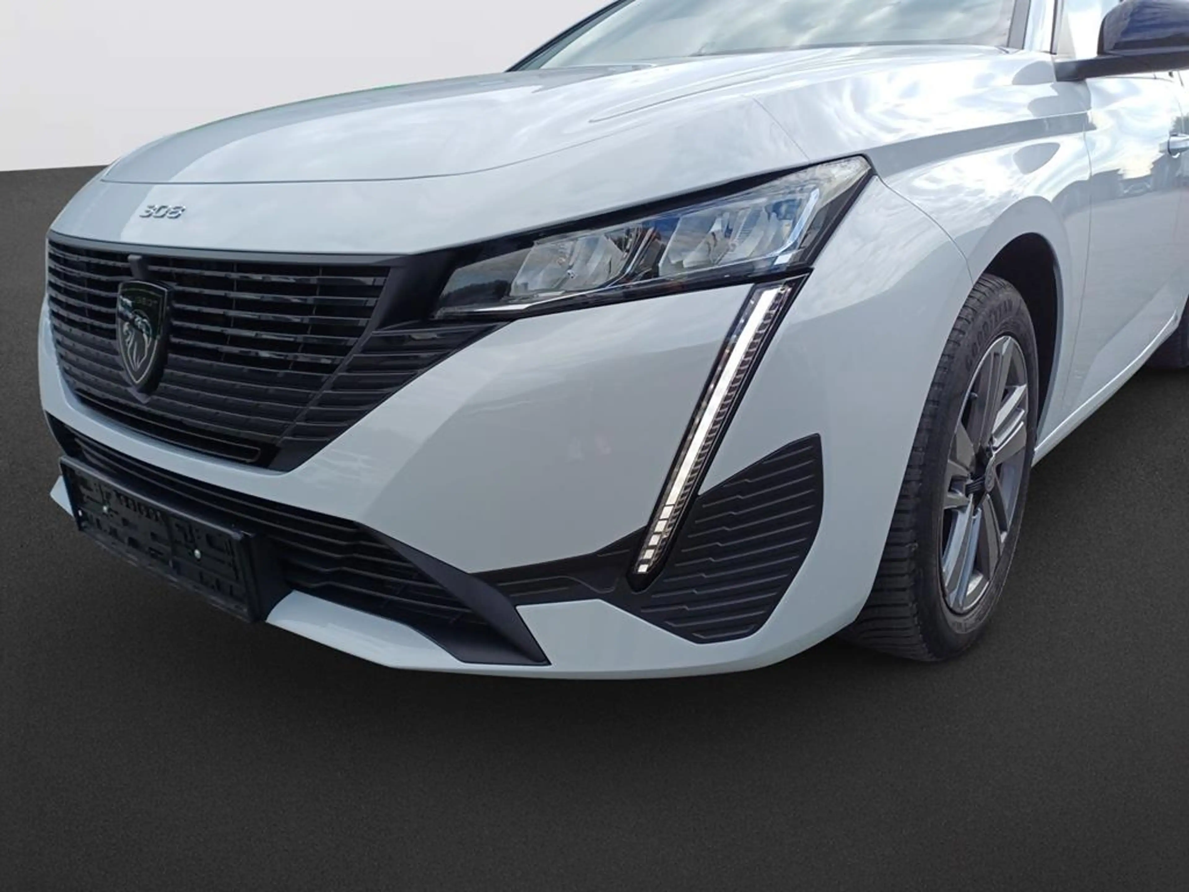Peugeot 308 Allure — photo 9