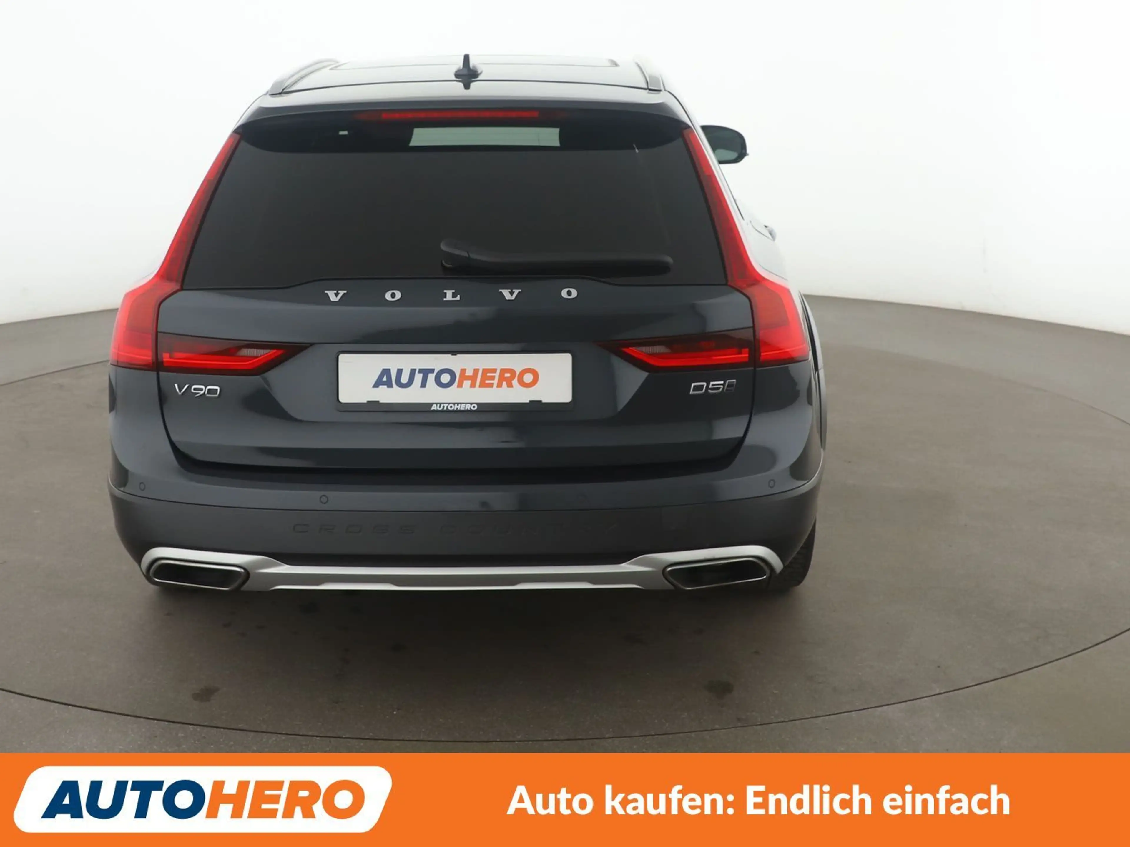 Volvo V90 Cross Country 2.0 D5 Pro AWD Aut.*NAVI*LED*TEMPO*CAM*PDC*SHZ* — photo 5