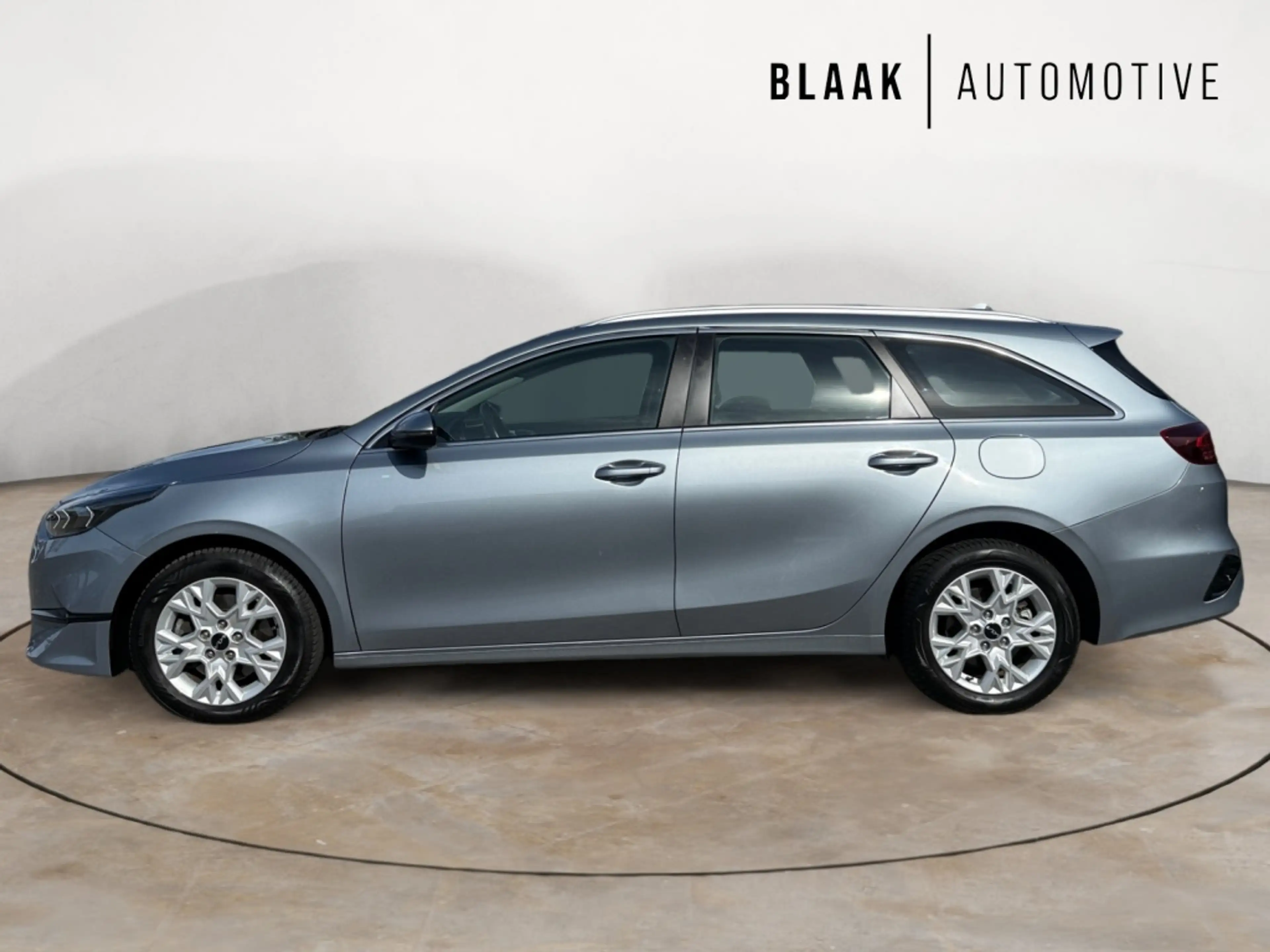 Kia Ceed SW / cee'd SW Sportswagon 1.0 T-GDi MHEV Dynamic Line — photo 4