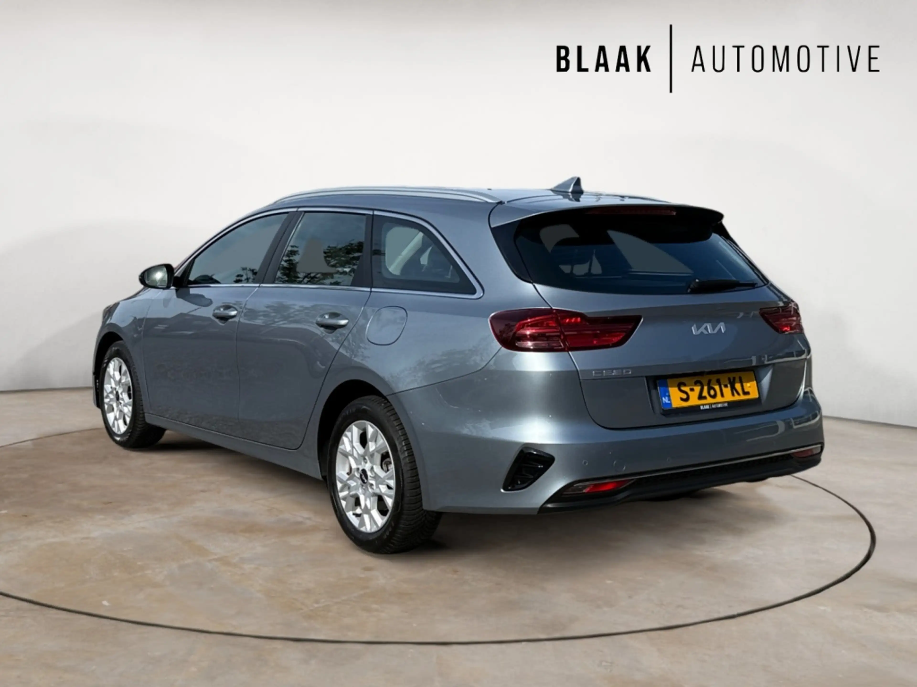 Kia Ceed SW / cee'd SW Sportswagon 1.0 T-GDi MHEV Dynamic Line — photo 8