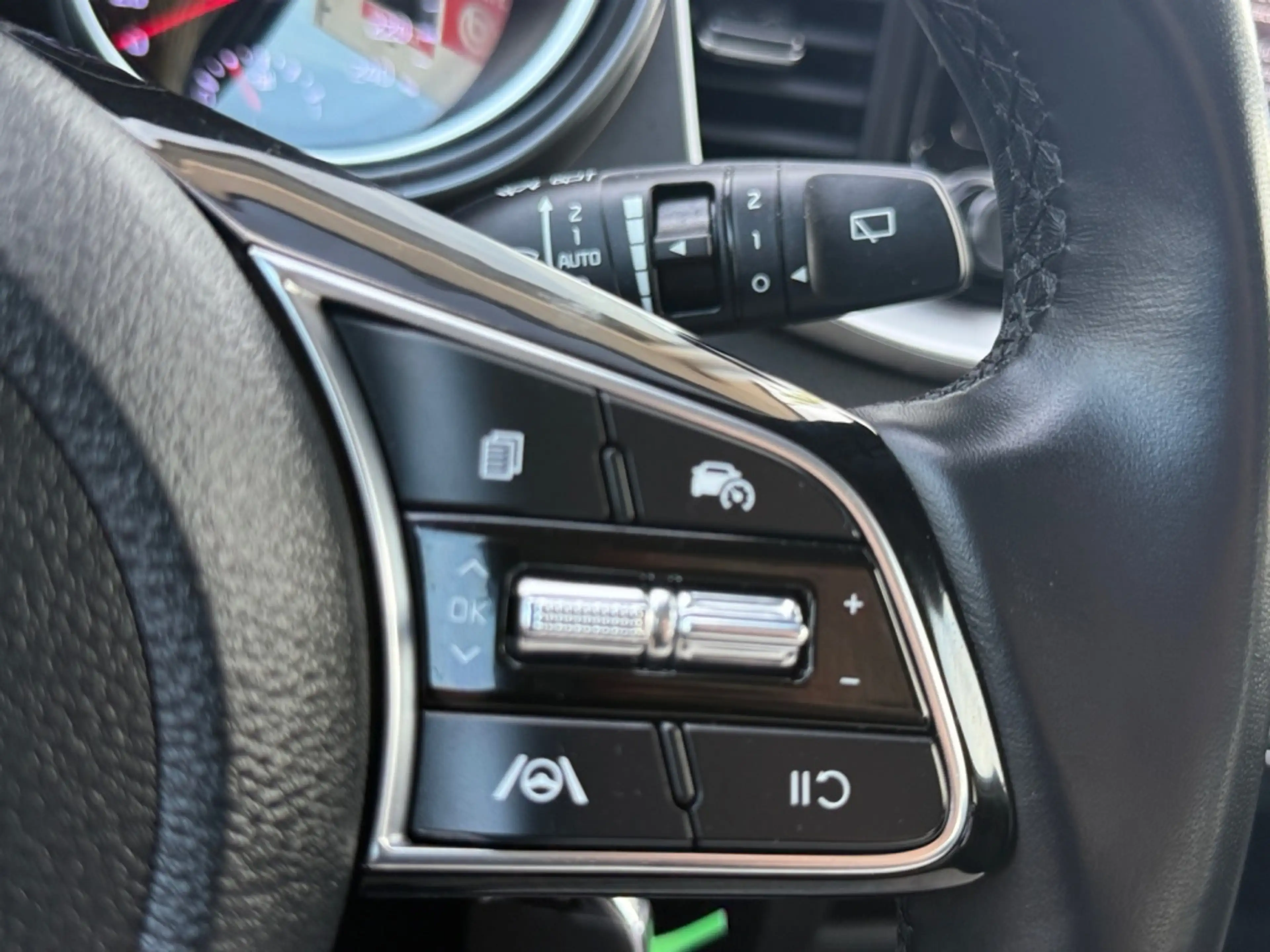 Kia Ceed SW / cee'd SW Sportswagon 1.0 T-GDi MHEV Dynamic Line — photo 28