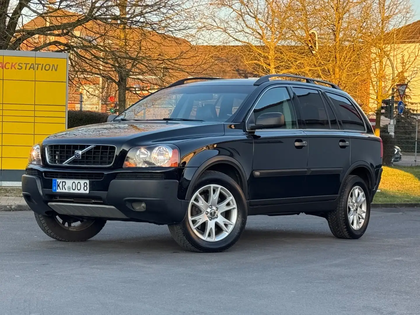 Volvo XC90 D5 Momentum*7-Sitzer*Leder*Automatik*SHZ* Zwart - 1