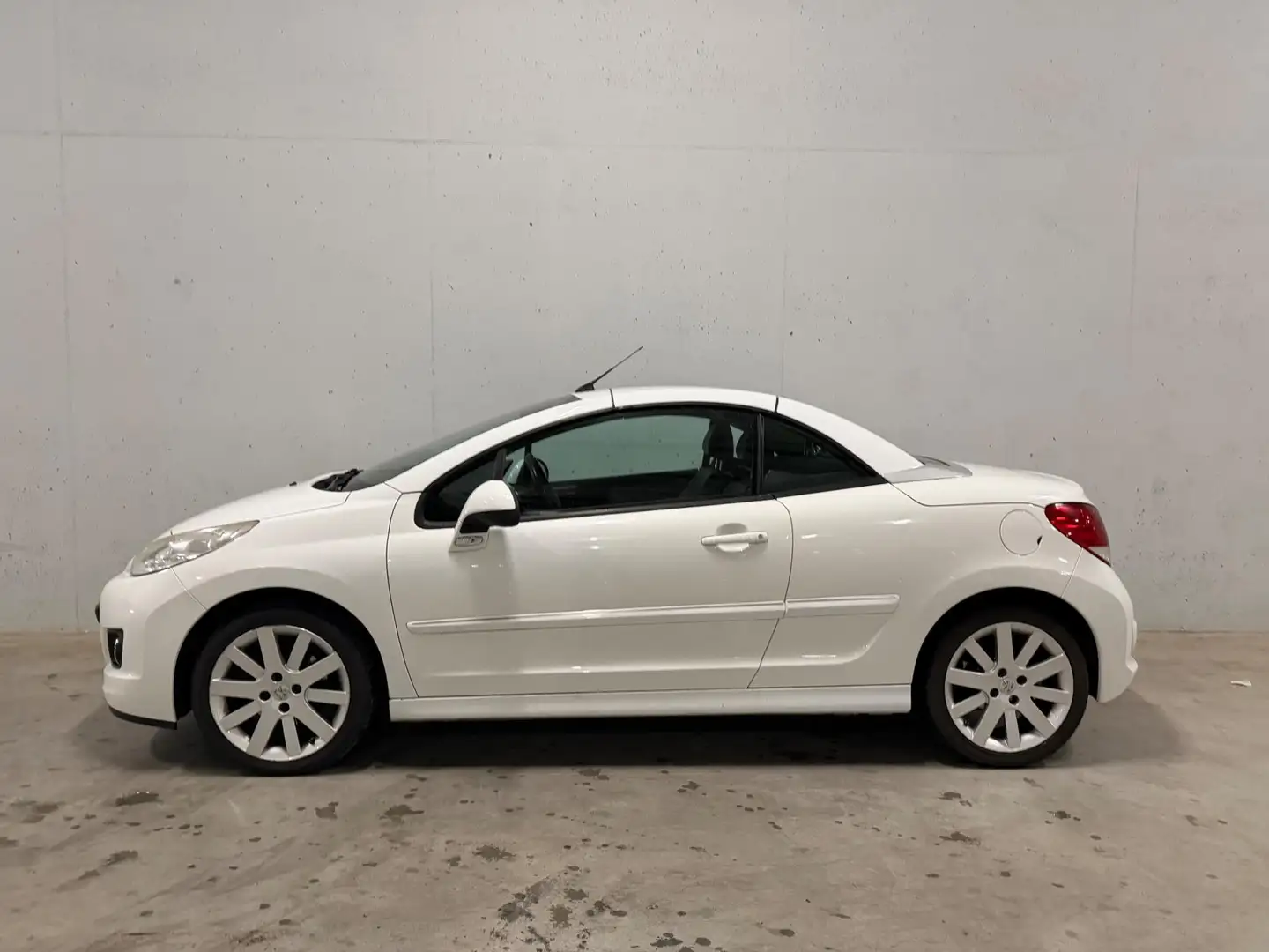 Peugeot 207 CC 1.6 VTi Automaat Leer Navi Camera Cruise Contro Weiß - 2