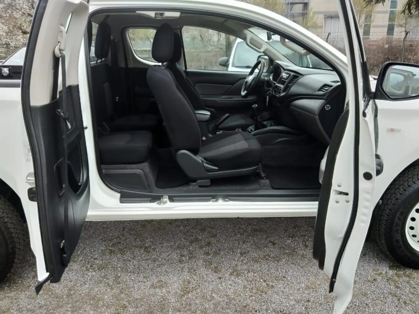 Fiat Fullback 2.4 150CV Cabina Estesa SX S&S Beyaz - 2