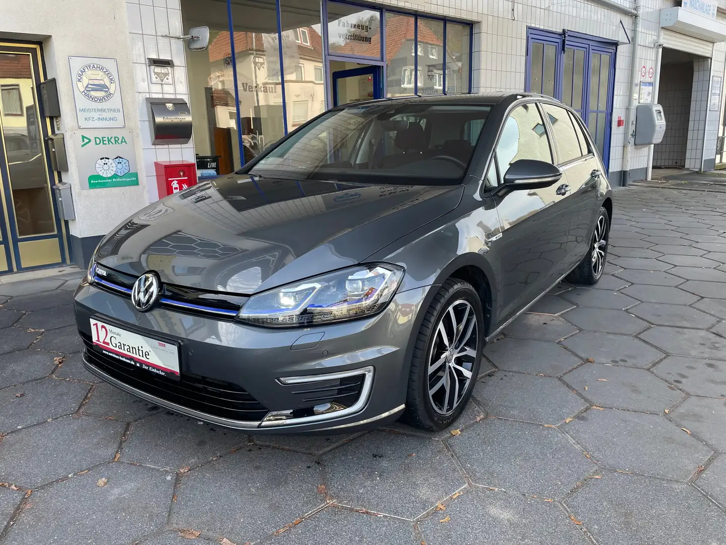 Volkswagen Golf e-Golf DSG ActiveInfo/LED/ACC Gris - 1