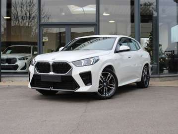 sDrive20i M Sport / HUD / 360CAM / ICONIC GLOW
