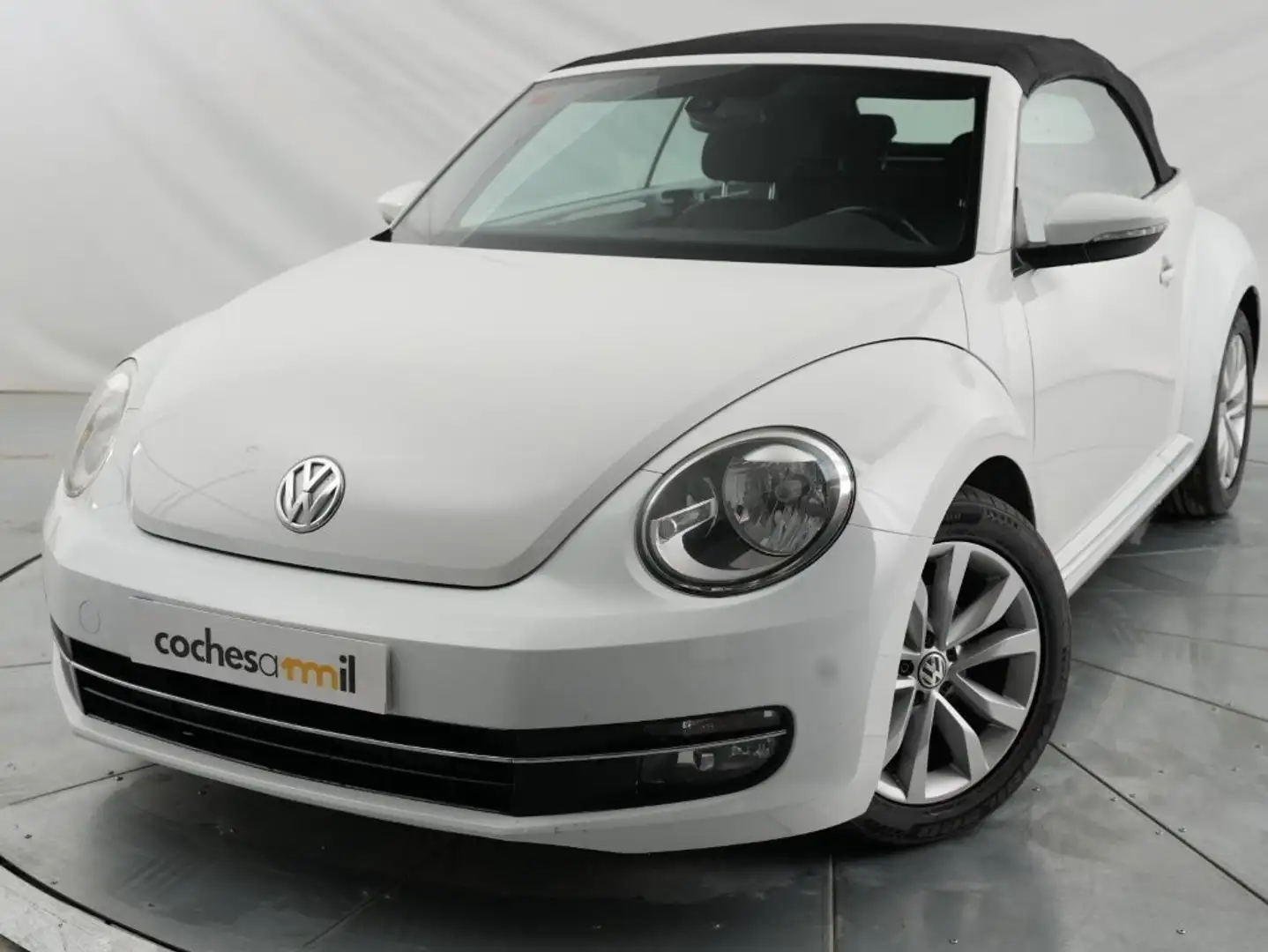 Volkswagen Beetle Cabrio 1.6TDI Design 105 Blanco - 1