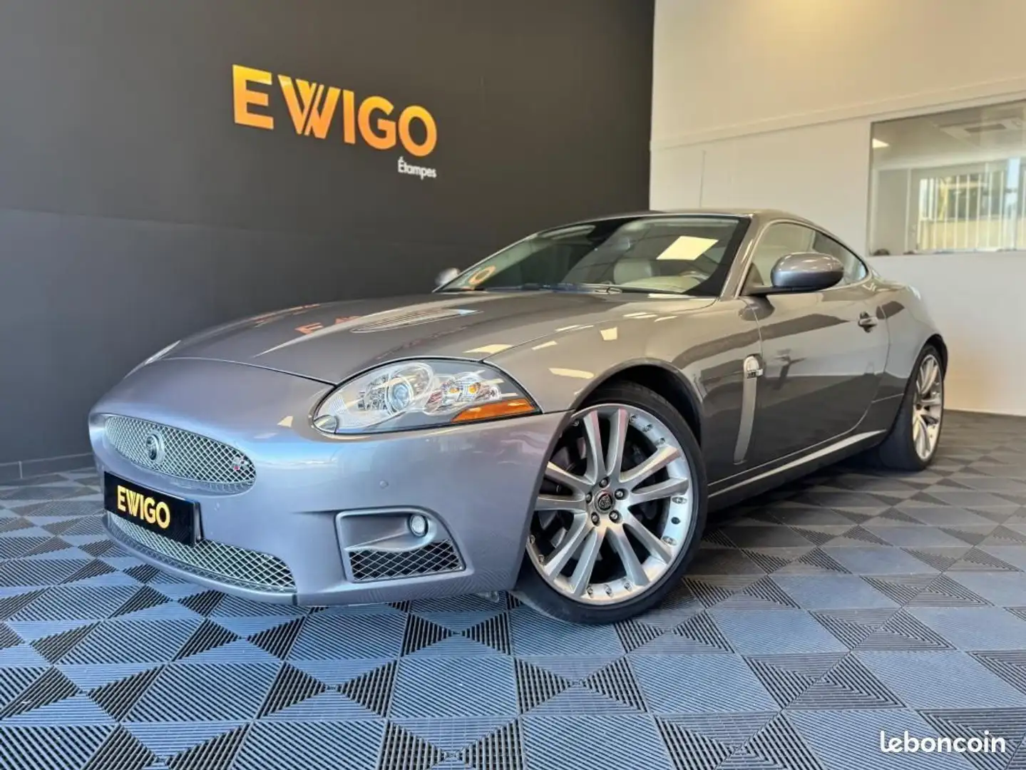 Jaguar XKR COUPE 4.2l SUPERCHARGED 416ch BVA Entretien Sièges Gris - 1