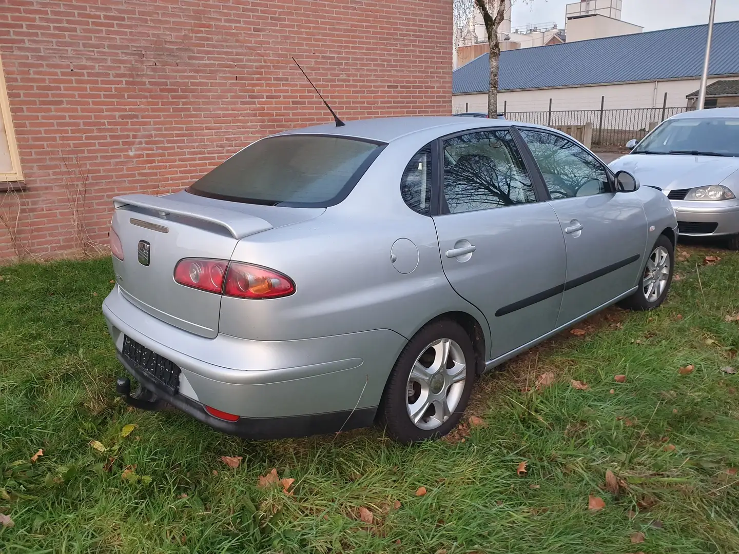 SEAT Cordoba 1.4-16V Sensation Gris - 2