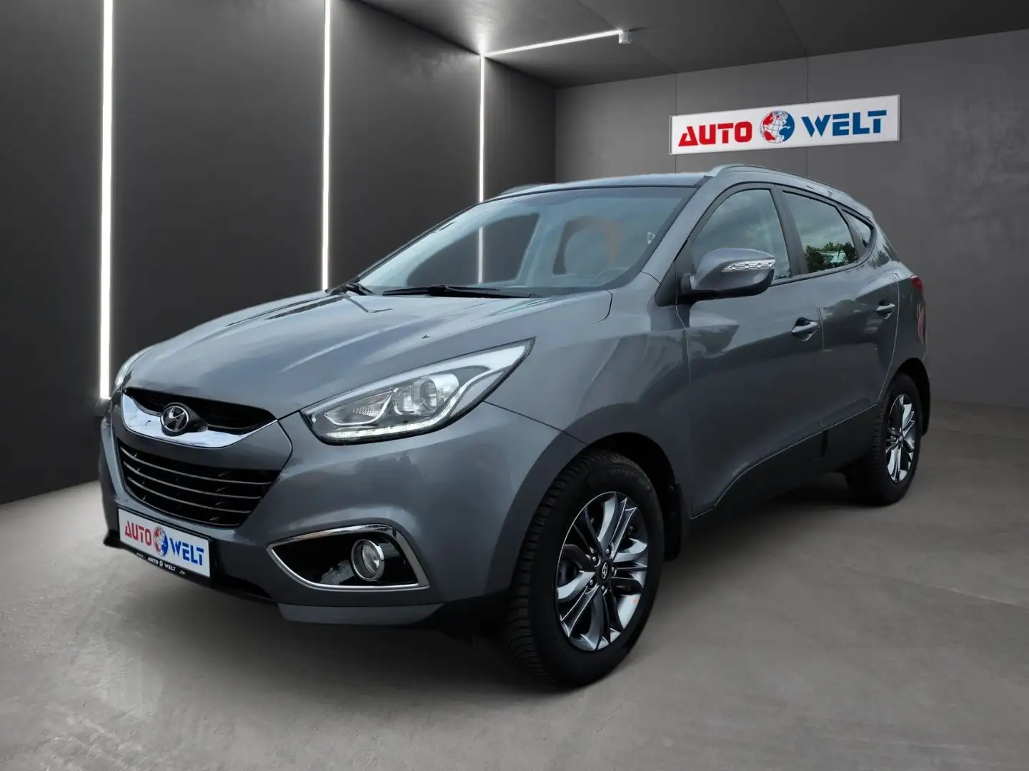 Hyundai iX35 1.7 CRDi Klimaauto. T-Leder Sitzhzg. Tempo. Grau - 1