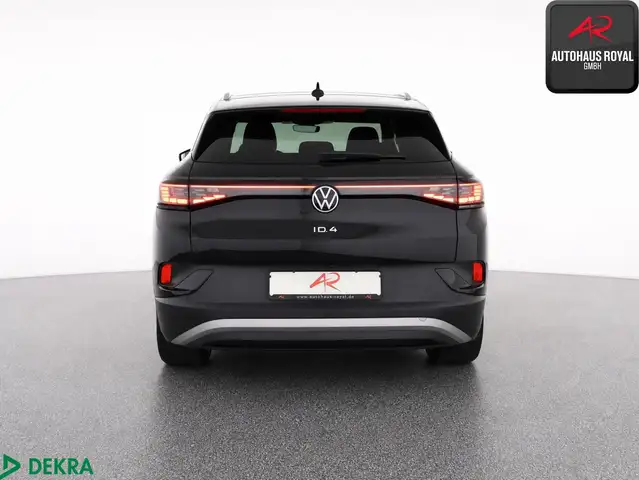 Volkswagen ID.4 view 4