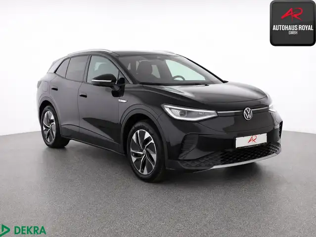 Volkswagen ID.4 view 7
