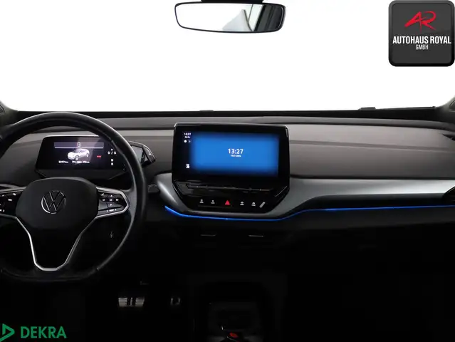 Volkswagen ID.4 view 9