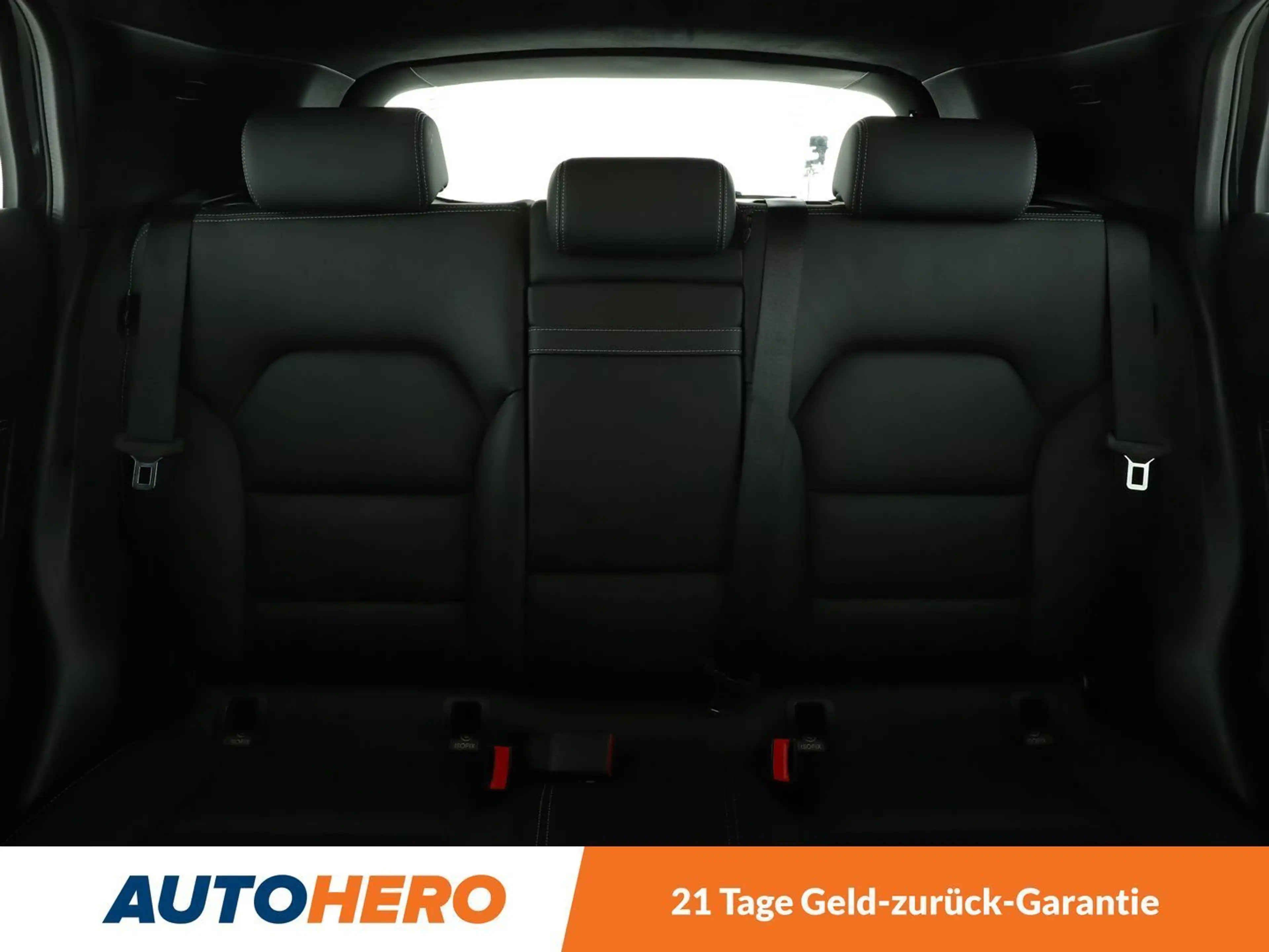 Infiniti Q30 1.6 Luxe Tech Aut*NAVI*TEMPO*PDC*SHZ*KLIMA* — photo 15