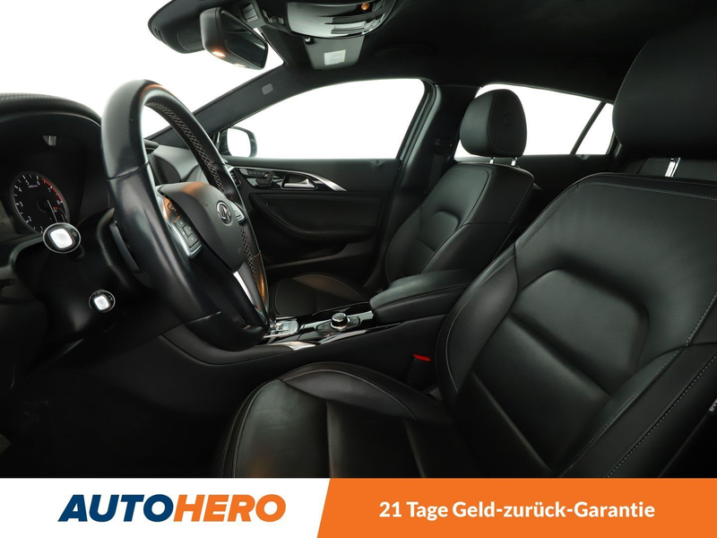 Infiniti Q30 1.6 Luxe Tech Aut*NAVI*TEMPO*PDC*SHZ*KLIMA* — photo 10