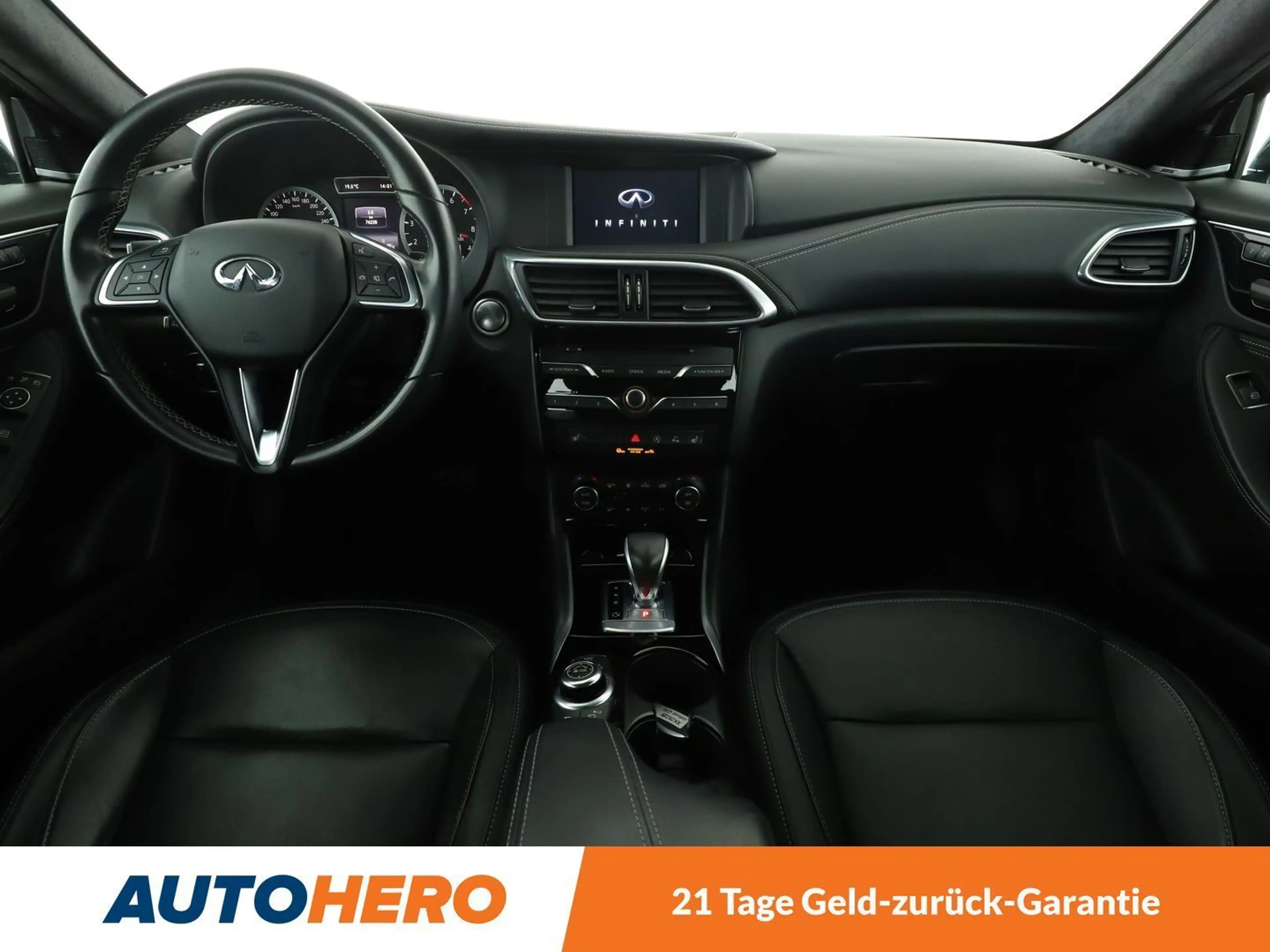 Infiniti Q30 1.6 Luxe Tech Aut*NAVI*TEMPO*PDC*SHZ*KLIMA* — photo 12