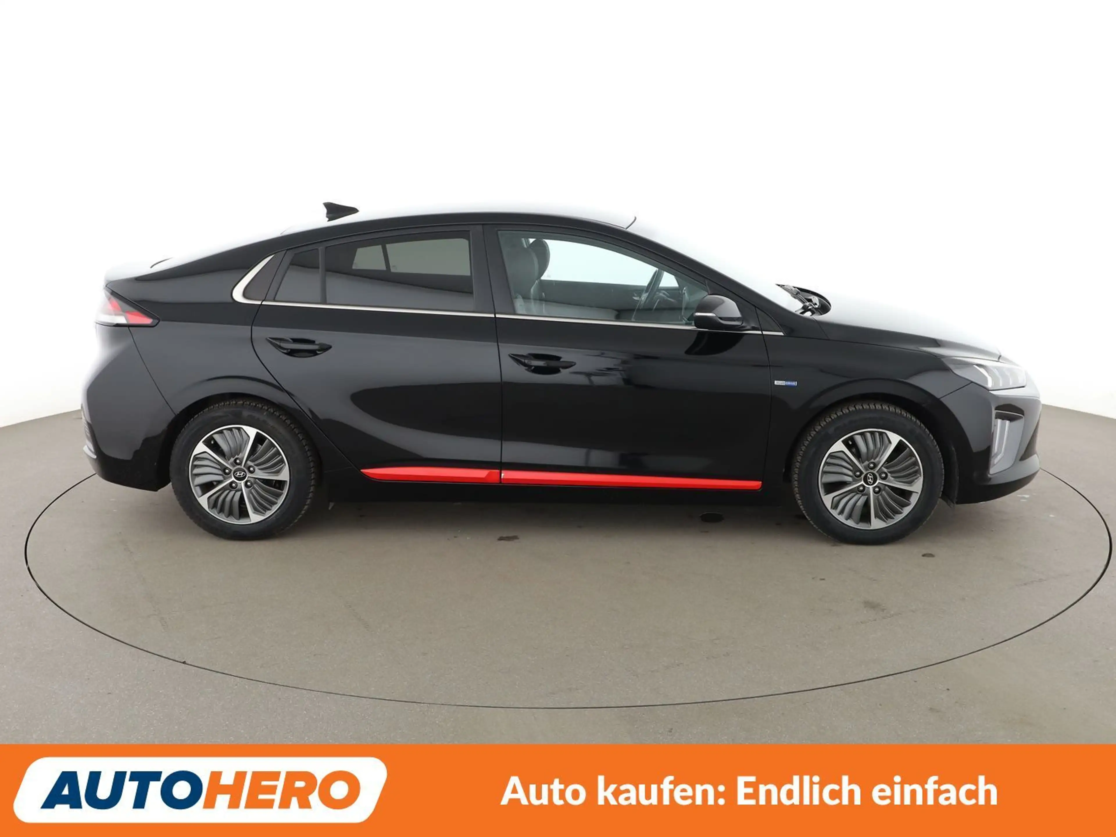 Hyundai IONIQ 1.6 Hybrid Premium Aut.*NAVI*ACC*CAM*PDC*SHZ*AHK* — photo 7
