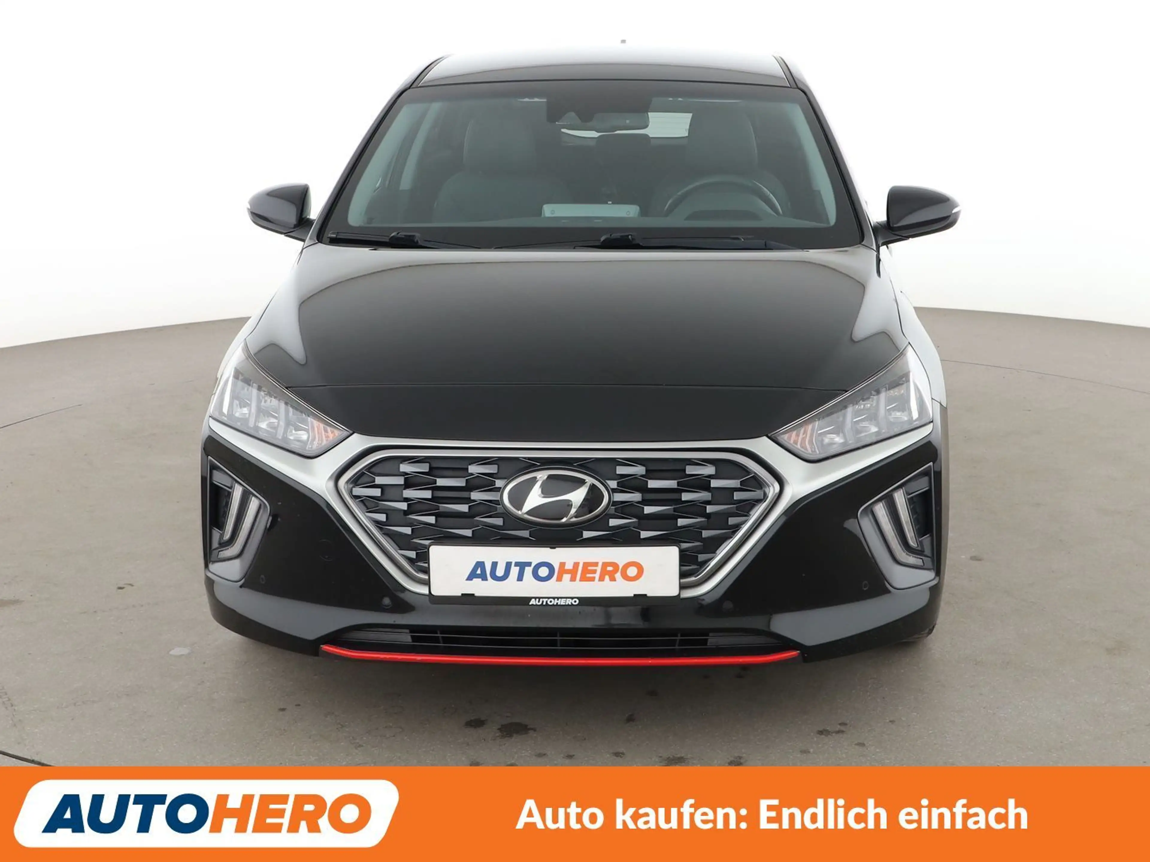 Hyundai IONIQ 1.6 Hybrid Premium Aut.*NAVI*ACC*CAM*PDC*SHZ*AHK* — photo 9