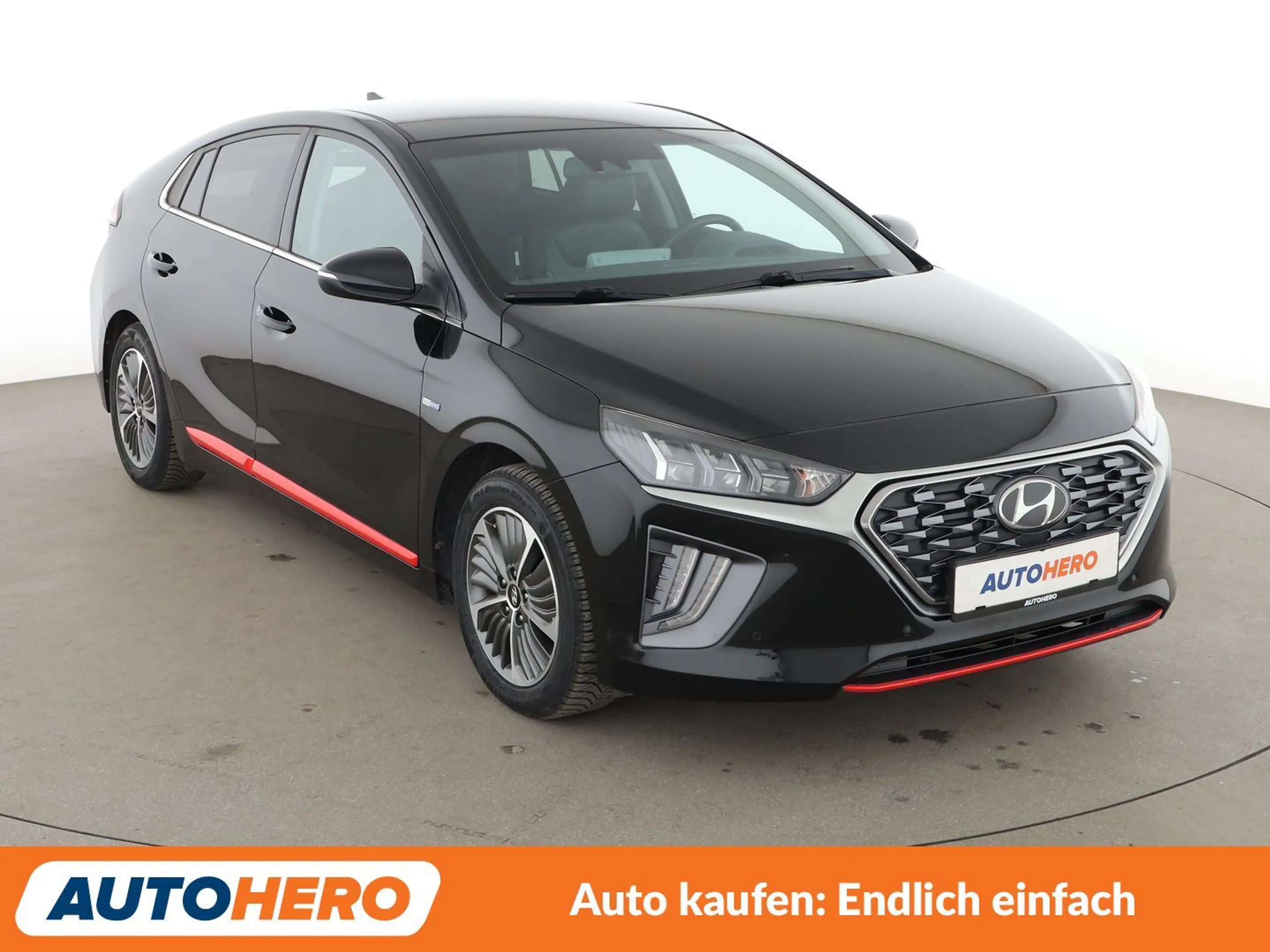 Hyundai IONIQ 1.6 Hybrid Premium Aut.*NAVI*ACC*CAM*PDC*SHZ*AHK* — photo 8