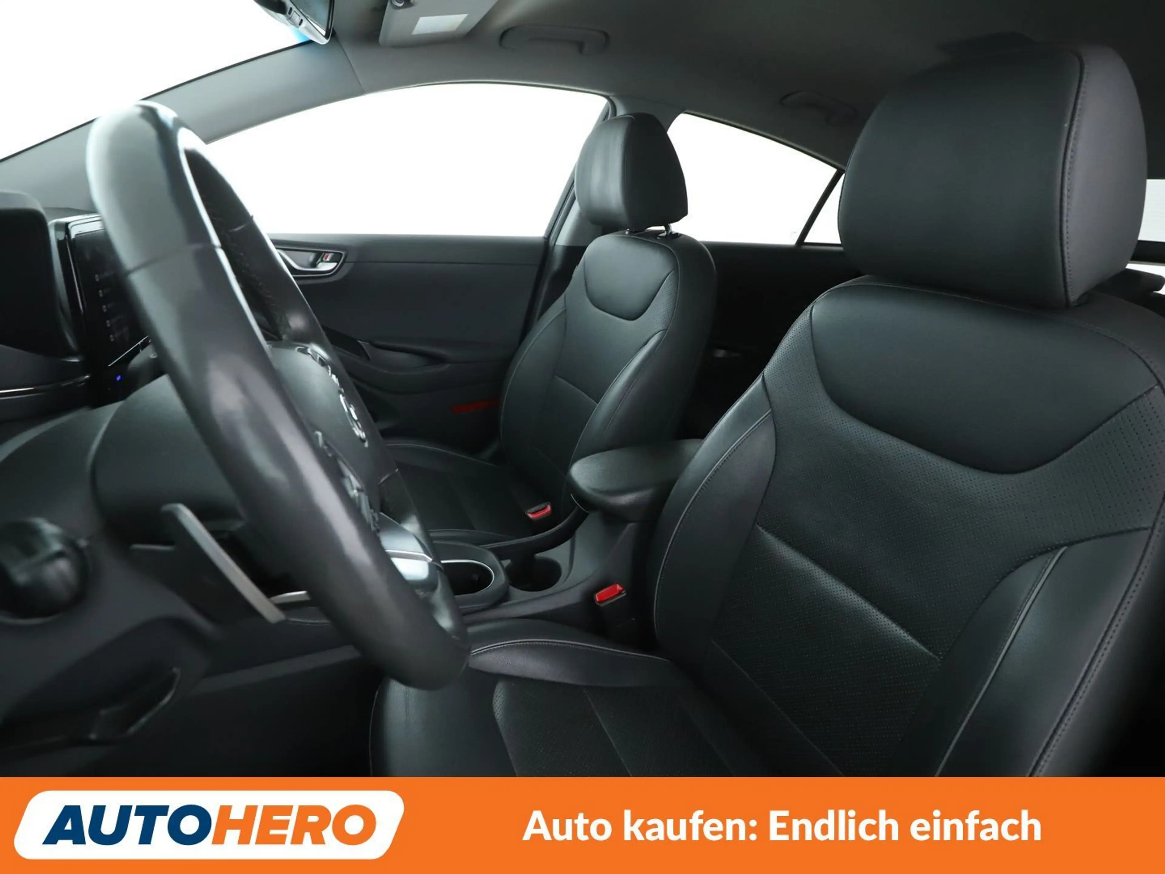 Hyundai IONIQ 1.6 Hybrid Premium Aut.*NAVI*ACC*CAM*PDC*SHZ*AHK* — photo 10