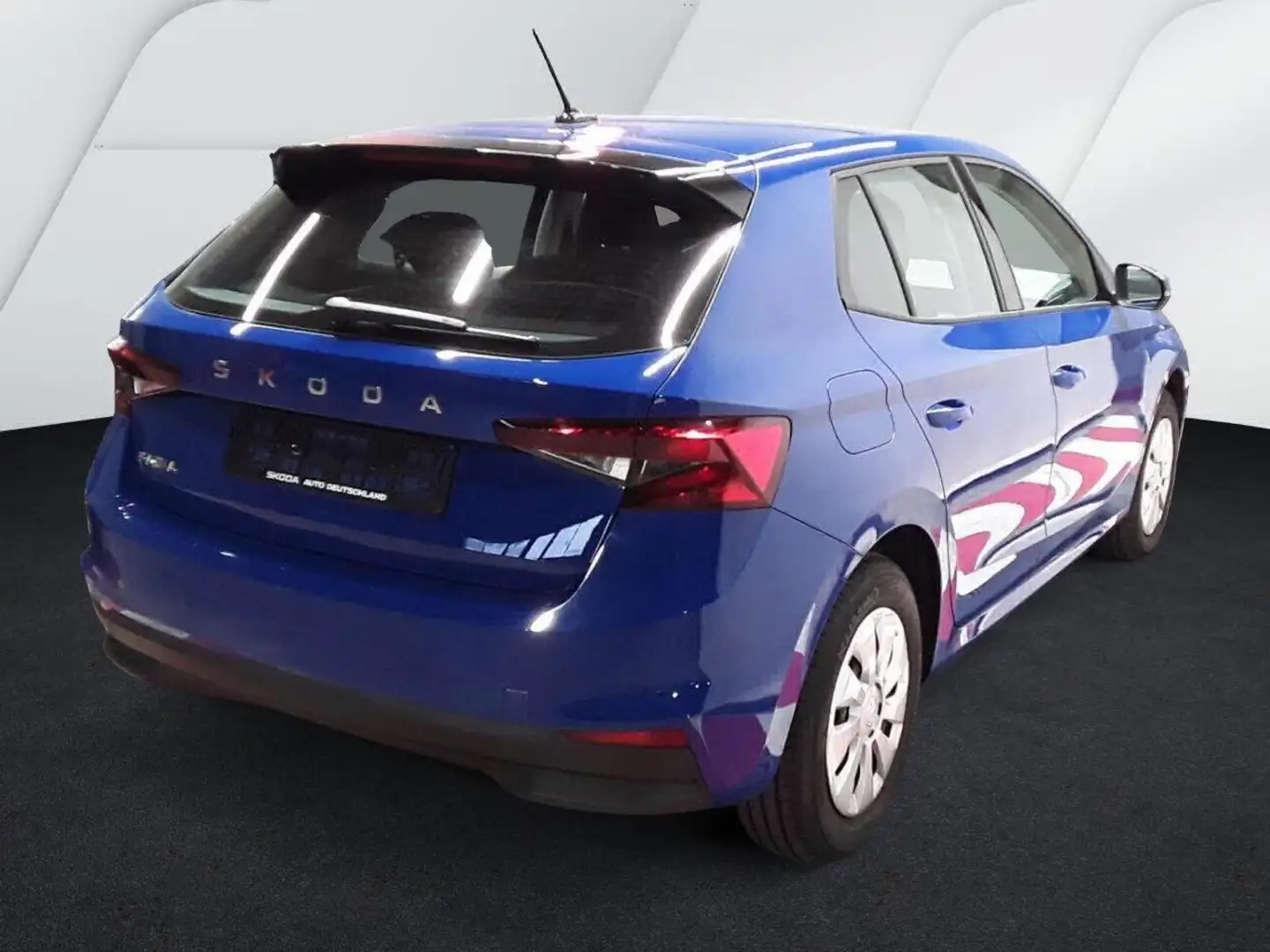 Skoda Fabia Essence 1.0 MPI PDC VC LED Bluetooth FLA Blau - 2