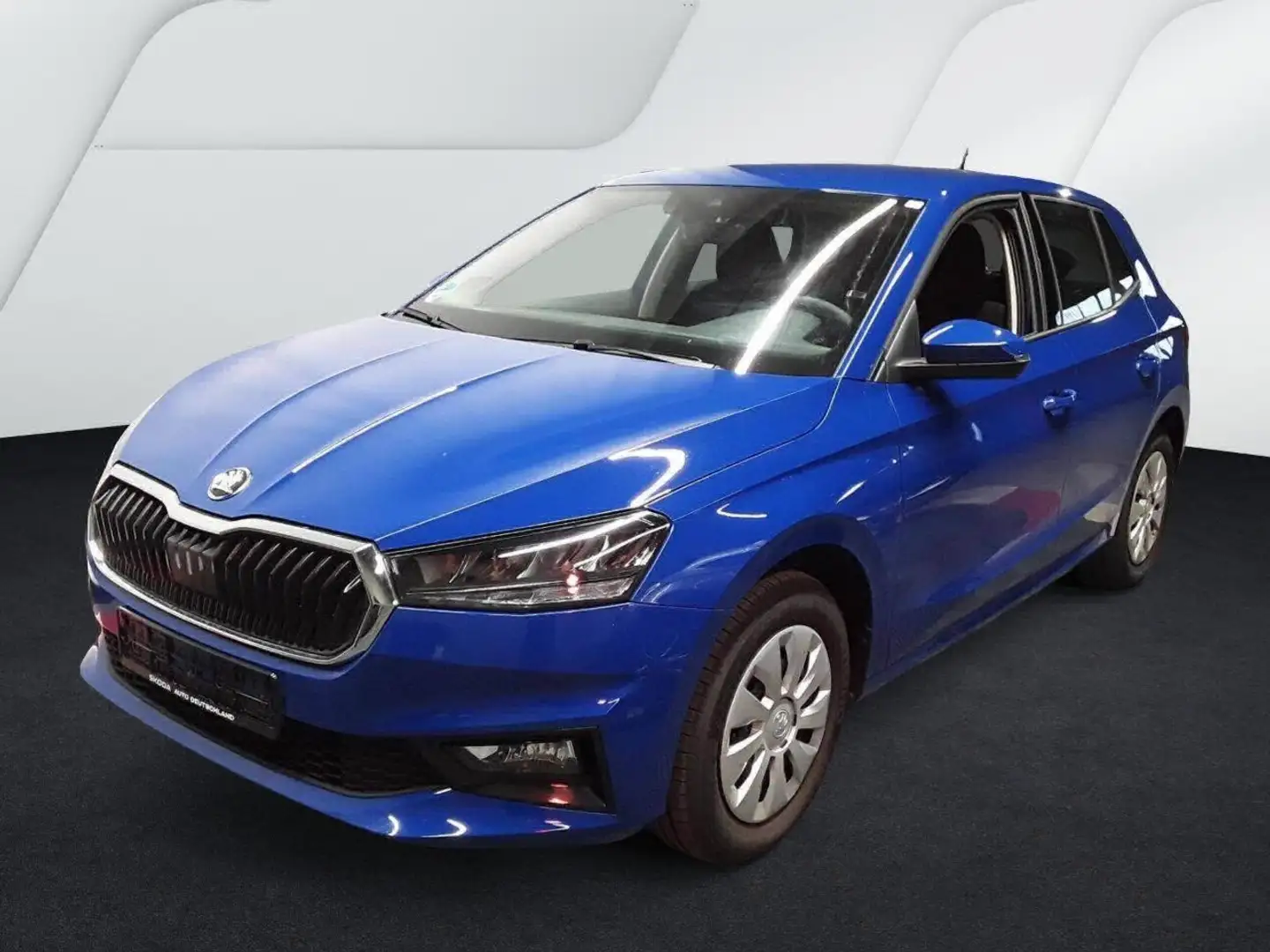 Skoda Fabia Essence 1.0 MPI PDC VC LED Bluetooth FLA Blau - 1