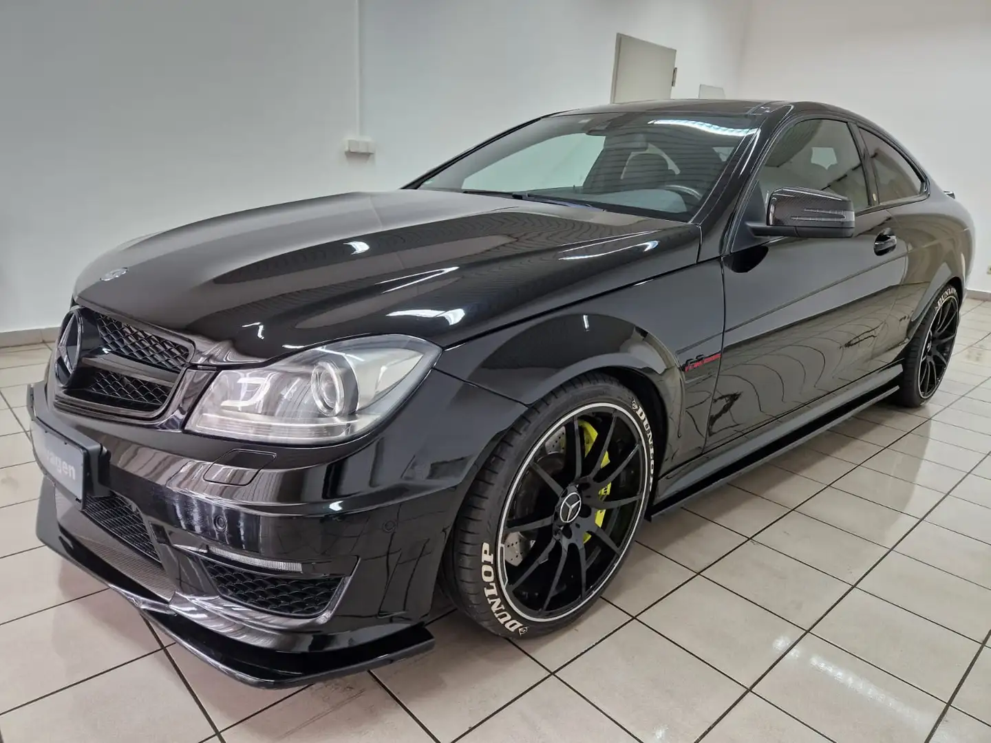 Mercedes-Benz C 63 AMG Coupe Panorama H&K Carbon 28000km Fekete - 1