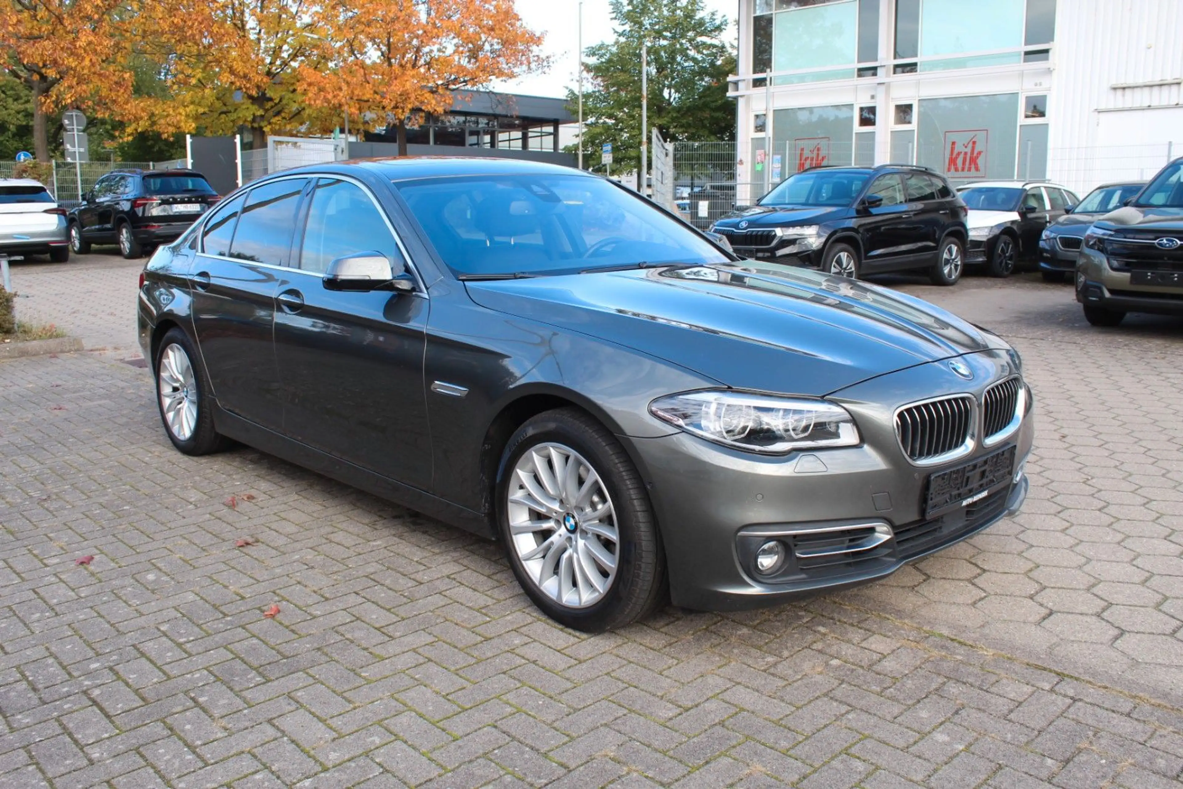BMW 530 d Limousine Automatik Luxury Line — photo 3