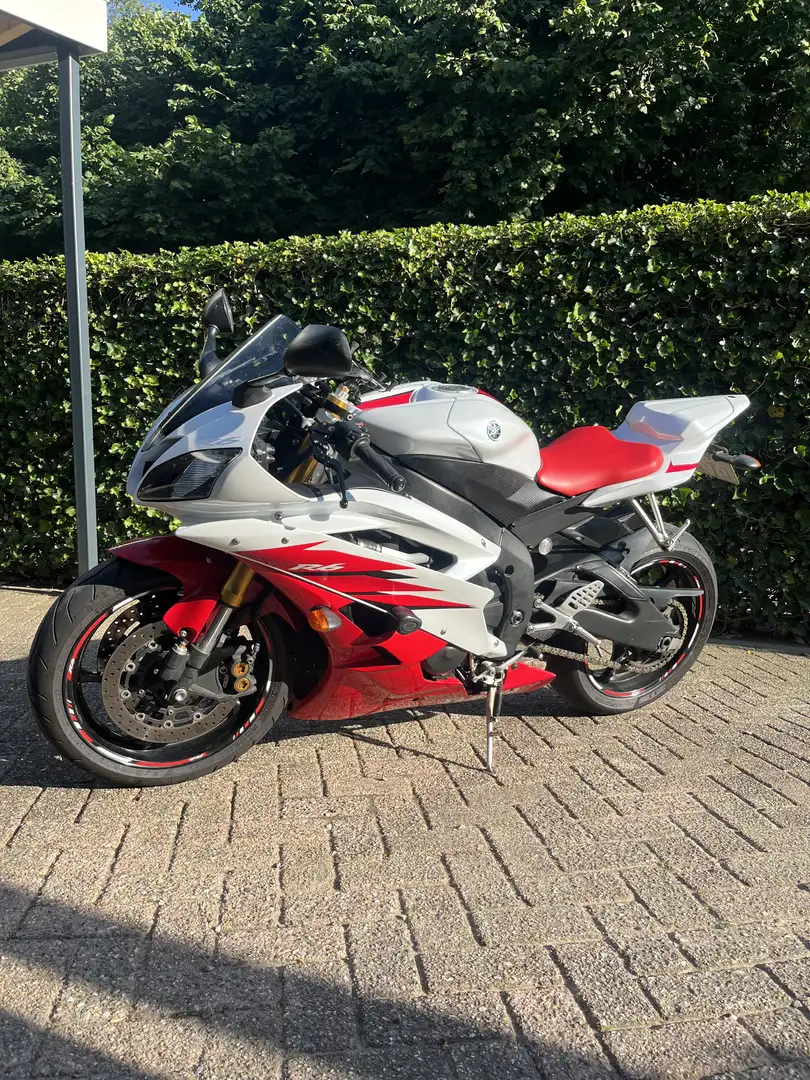 Yamaha YZF-R6 Yamaha R6 - 1