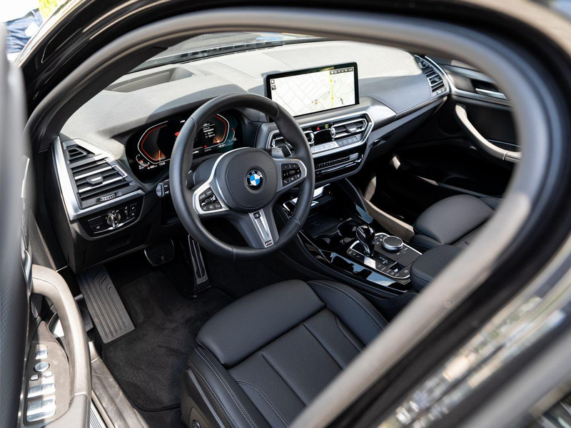 BMW X4 xDrive30d M-Sport AHK PANO ACC HuD Laser KoZg — photo 6