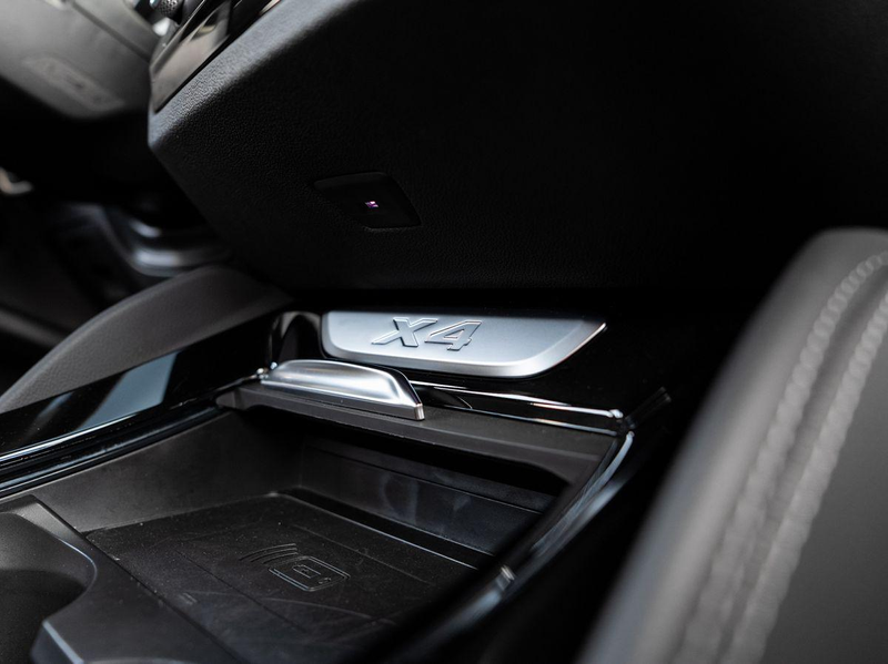 BMW X4 xDrive30d M-Sport AHK PANO ACC HuD Laser KoZg — photo 15
